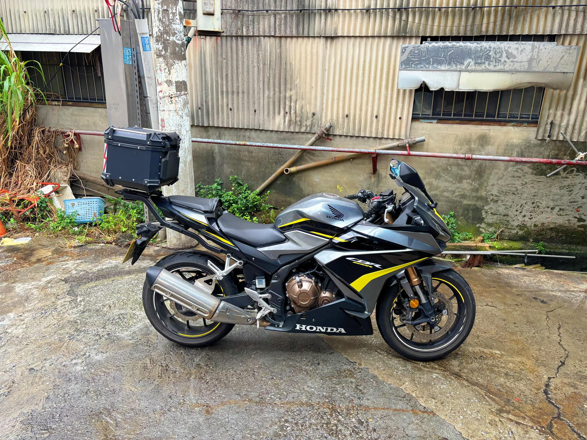 HONDA CBR500R - 中古/二手車出售中 HONDA CBR500R 倒叉 雙碟版 台本車 | 個人自售