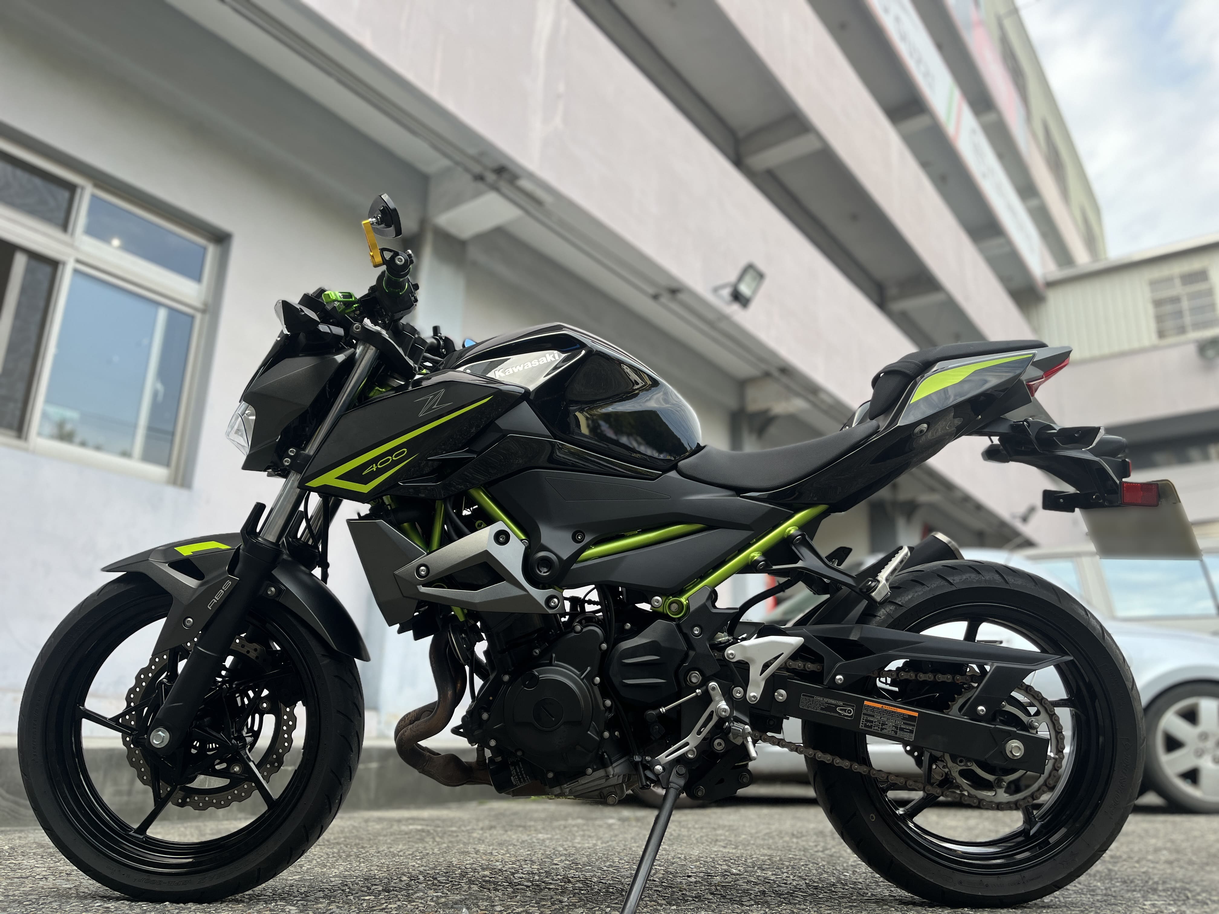 KAWASAKI Z400 - 中古/二手車出售中 2023年 KAWASAKI Z400/0元交車/分期貸款/車換車/線上賞車/到府交車 | 翊帆國際重車