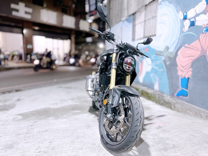 HONDA CB300R - 中古/二手車出售中 HONDA CB300R ABS 檔顯/滑離 台本 協助分期 換車 托運服務。 Line ID:@q0984380388 | 小菜輕重機