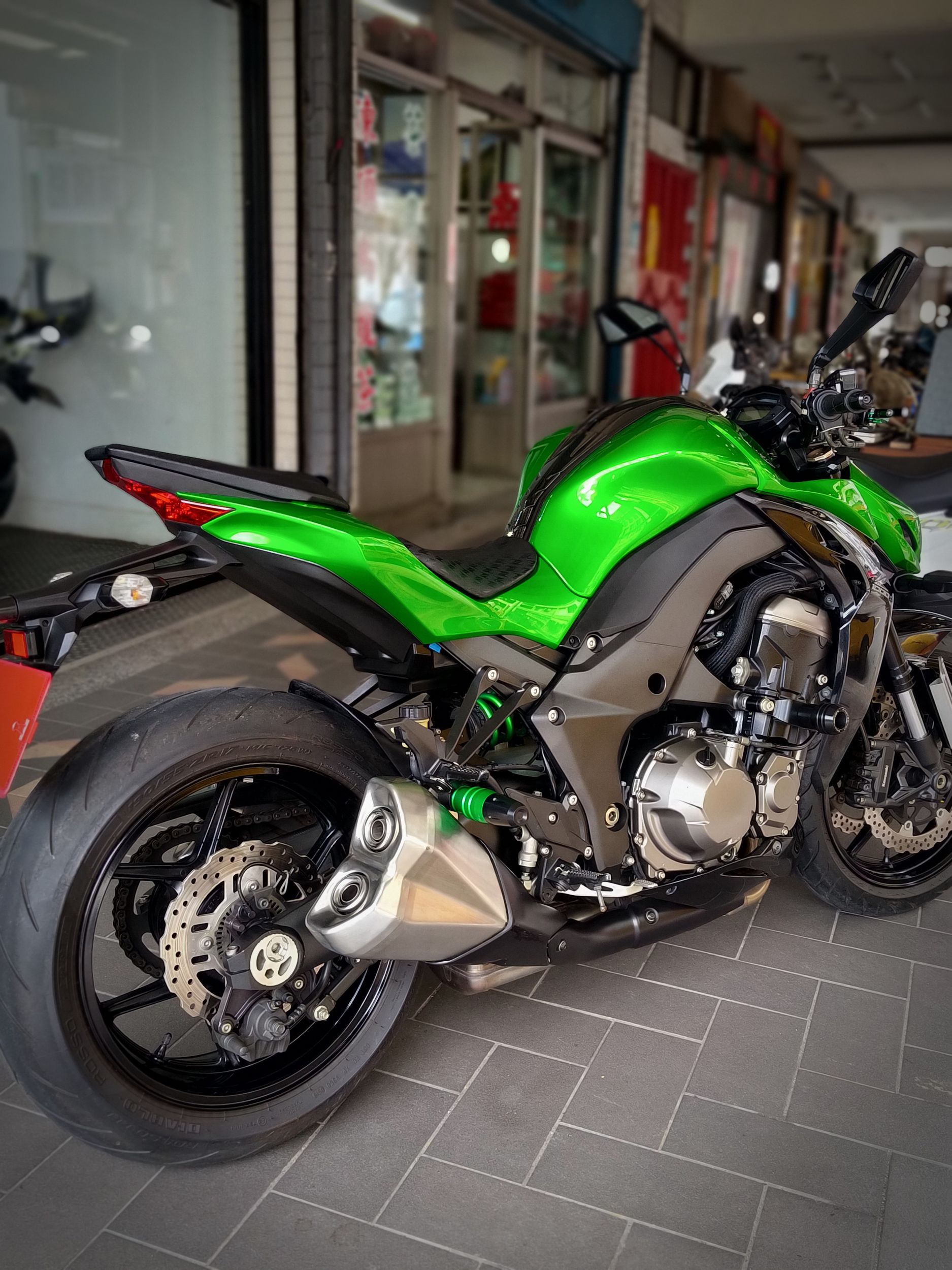 KAWASAKI Z1000 - 中古/二手車出售中 Z1000 ABS 總代理只跑6590km，原漆如新車般一樣 | 成蘆進口摩托車