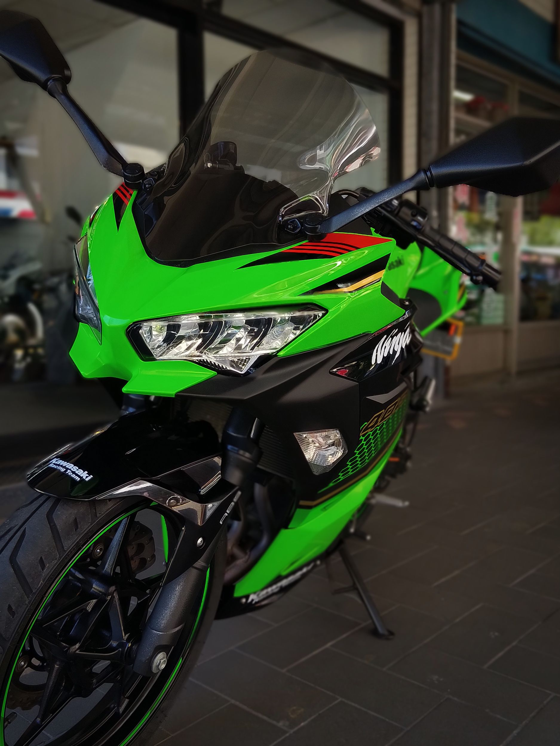 KAWASAKI NINJA400 - 中古/二手車出售中 NINJA400 ABS 總代理，車況漂亮只跑17160km | 成蘆進口摩托車