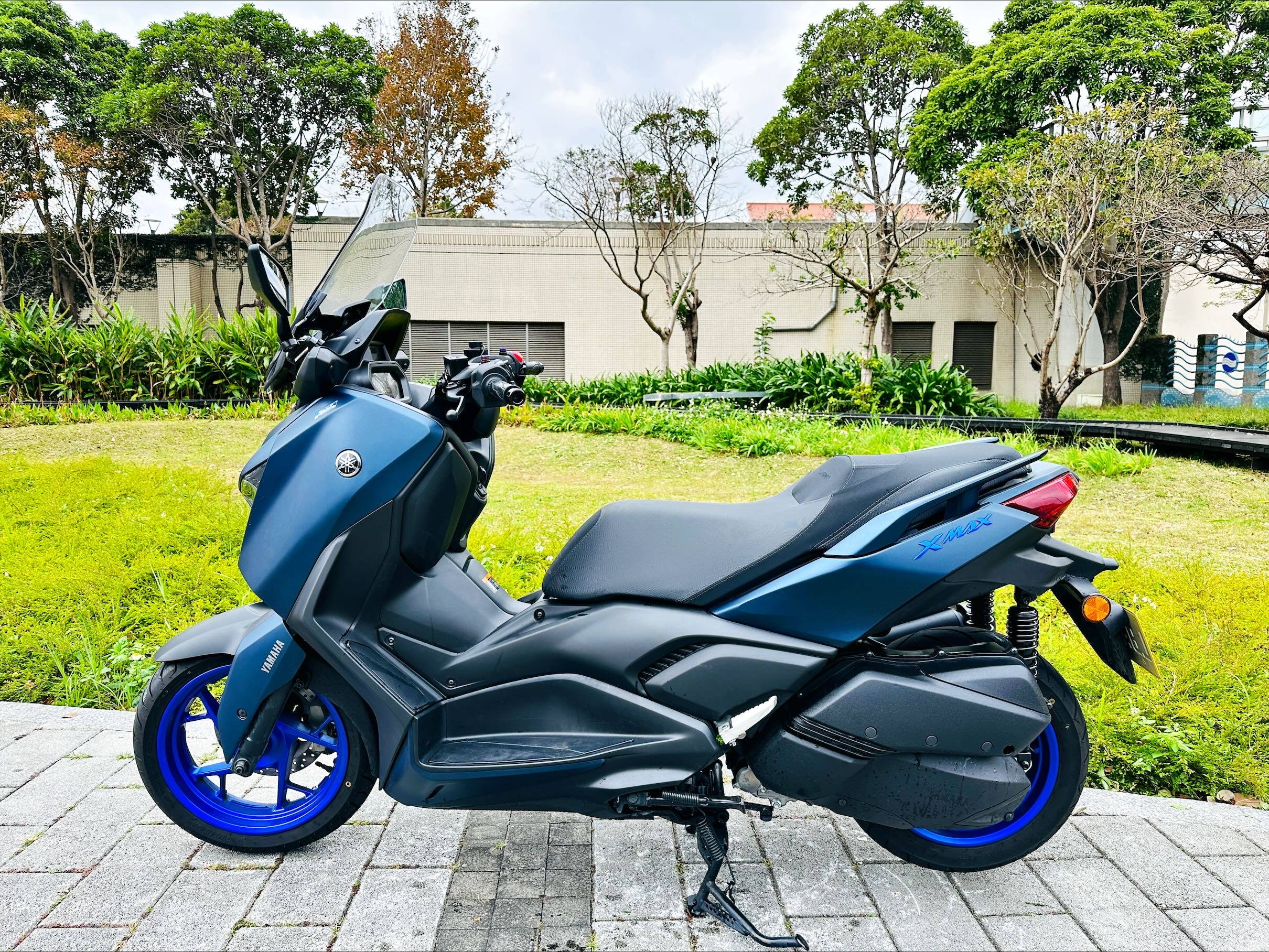 YAMAHA X-MAX 300 - 中古/二手車出售中 YAMAHA XMAX300 2024年1月發照 騎2千公里 | 輪泰車業