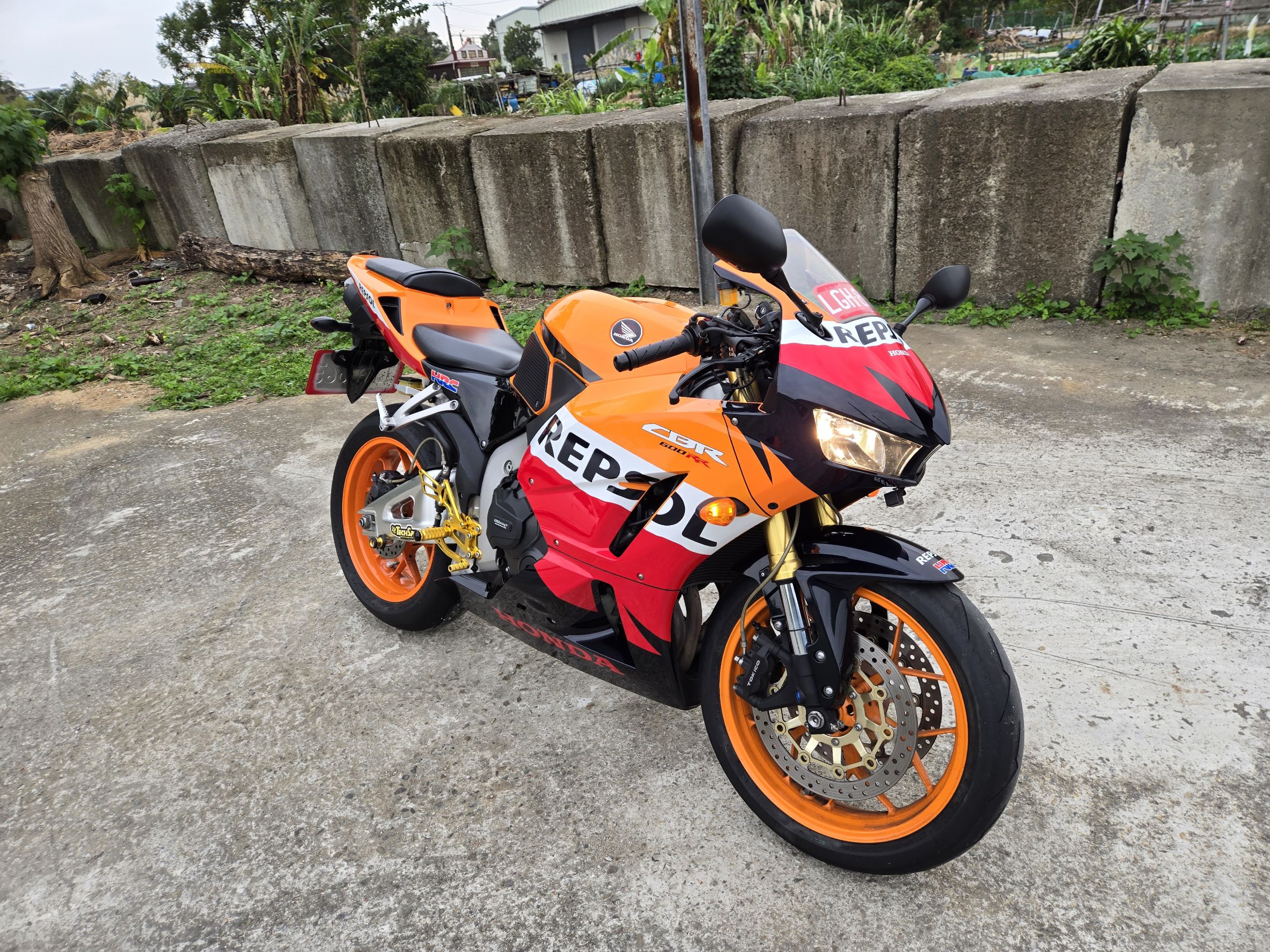 HONDA CBR600RR - 中古/二手車出售中 [出售] 2014年 HONDA CBR600RR | 老爹重機