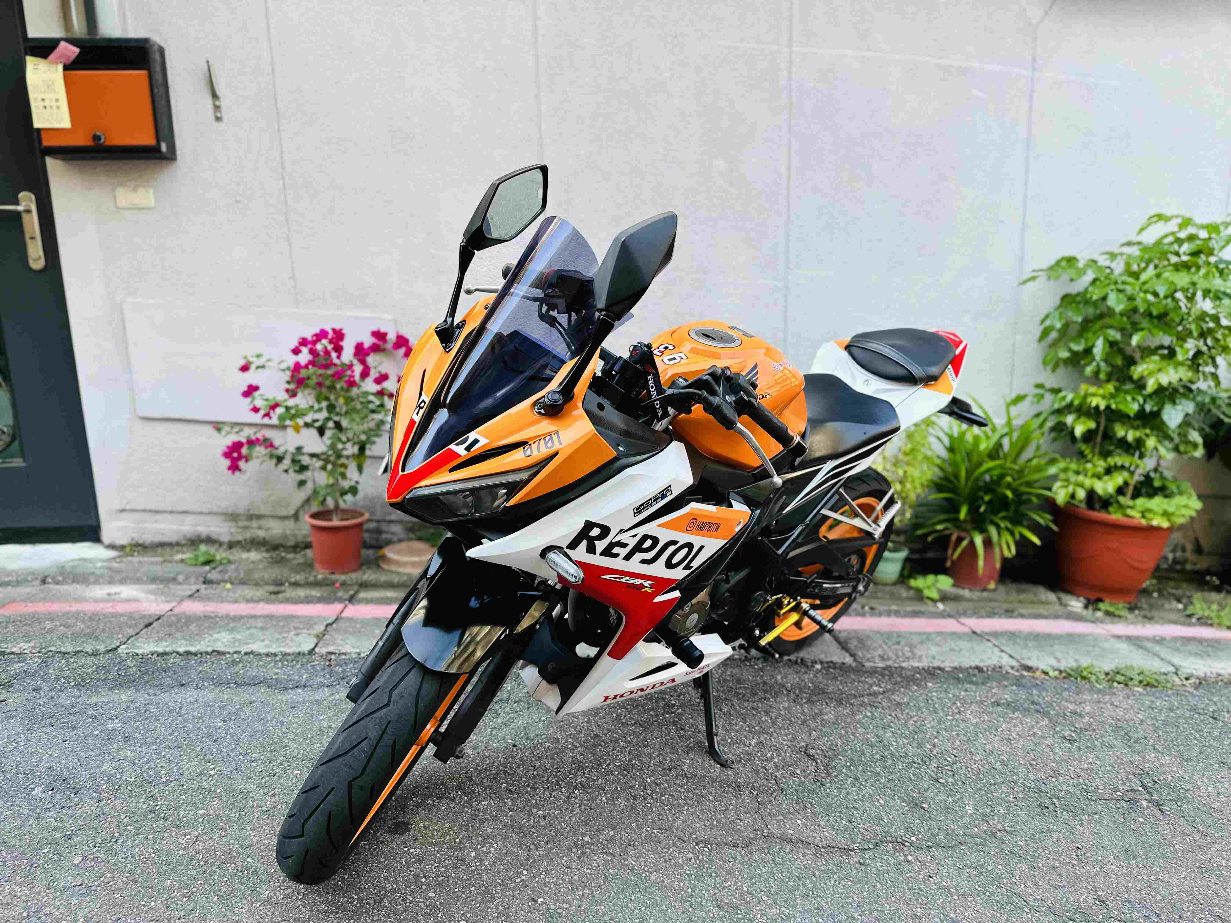 【輪泰車業】HONDA CBR150R - 「Webike-摩托車市」