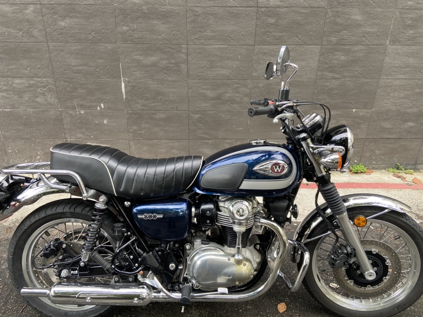 KAWASAKI W800 - 中古/二手車出售中 台崎美車託售.定期保養.車況極佳.車主年邁割愛.全額銀貸免保人 | 立帆國際重機代銷中心