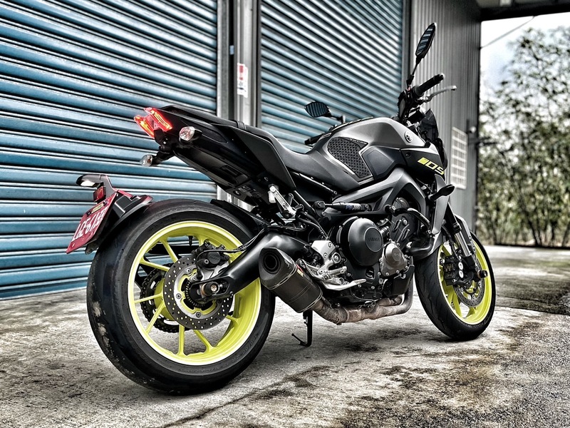 YAMAHA MT-09 - 中古/二手車出售中 碳蠍管 PD減震桿 Ares保桿 行車記錄器 無摔車無事故 小資族二手重機買賣 | 小資族二手重機買賣