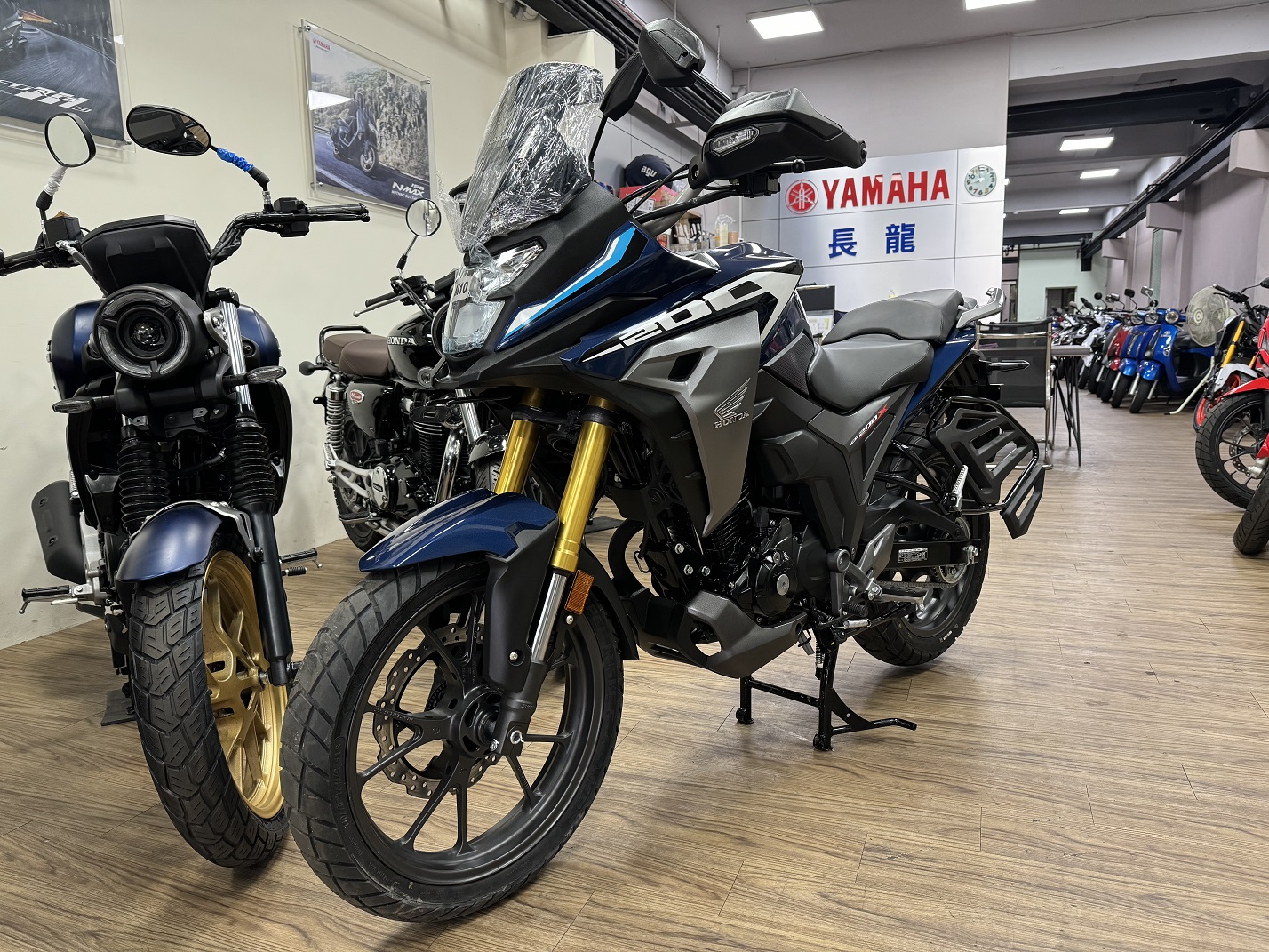 HONDA CB200X新車出售中 【新竹長龍車業】HONDA 本田 2024 CB200X | 新竹長龍車業行