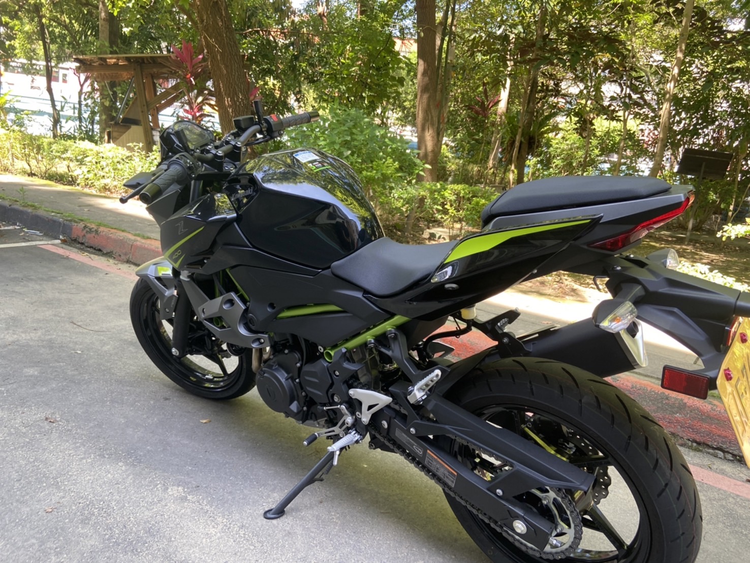 KAWASAKI Z400新車出售中 一手新古車實跑300公里.全車如新3年原廠保固.買新買折扣享保固.全額銀帶免保人 | 立帆國際重機代銷中心