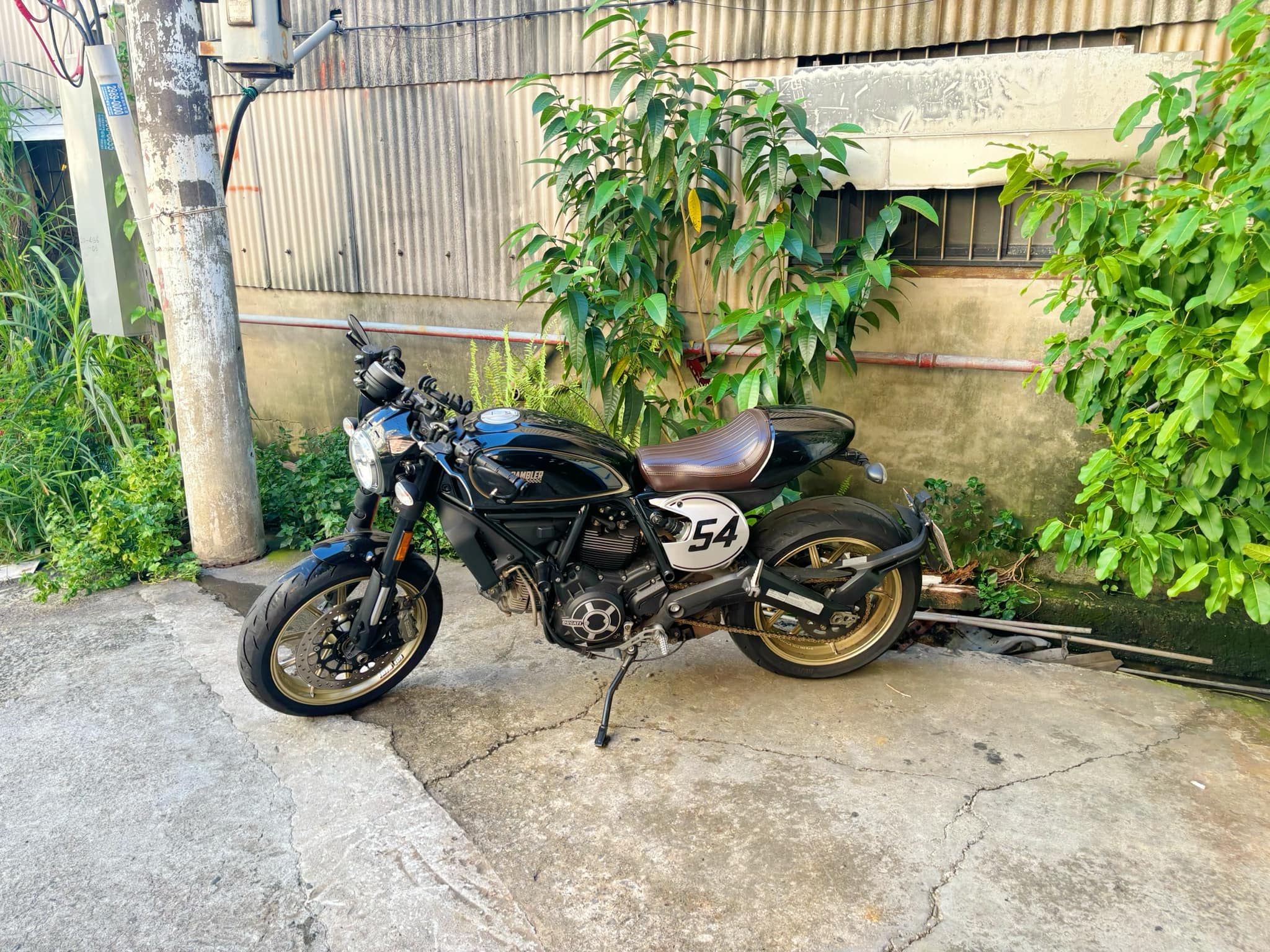 DUCATI SCRAMBLER CAFE RACER - 中古/二手車出售中 Ducati Scrambler Cafe Racer 公司車 | 個人自售