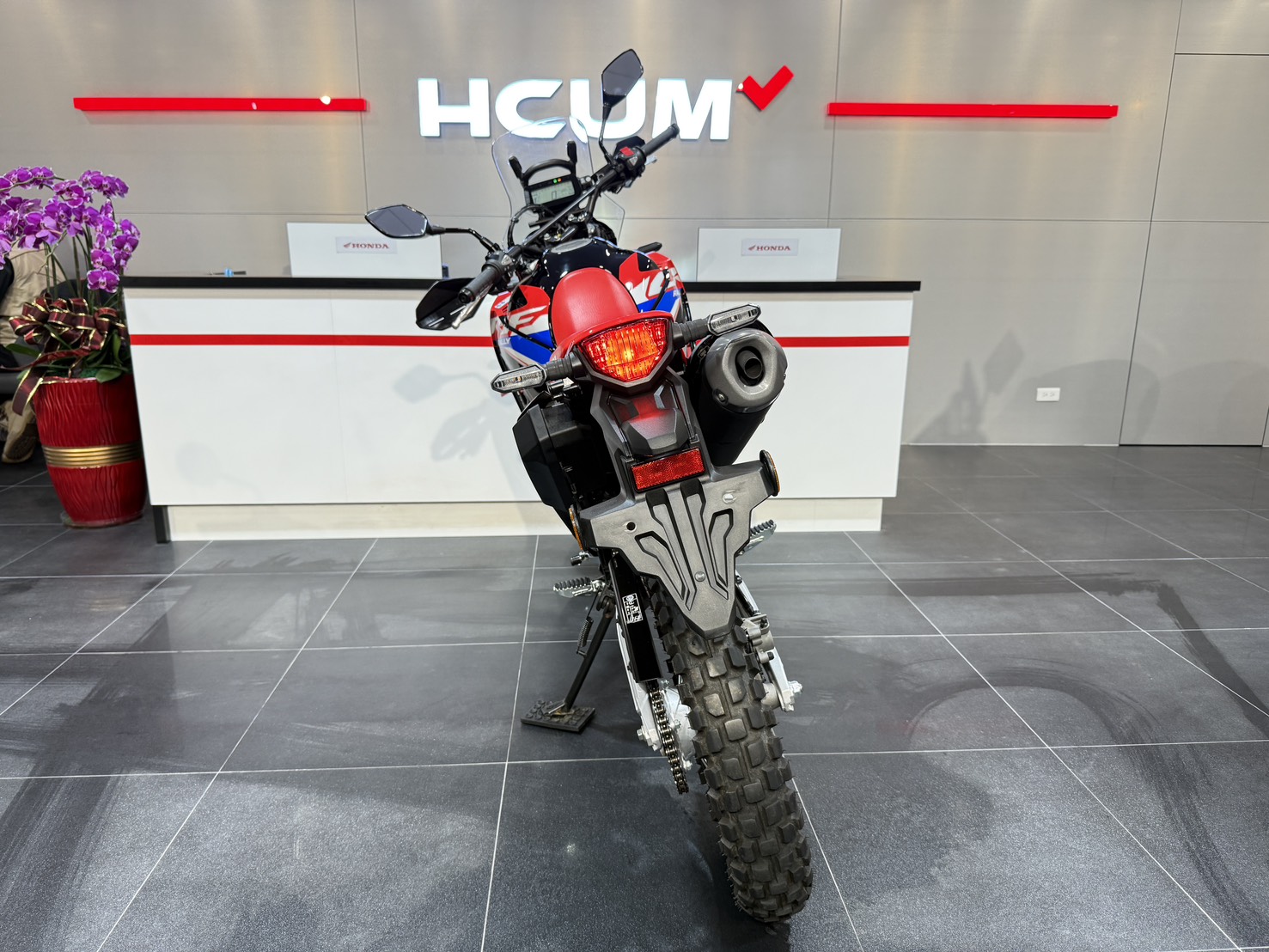 HONDA CRF300 RALLY - 中古/二手車出售中 車款 : CRF300 Rally 出廠年份：2023 領牌年份：2023.03 行駛里程：1080公里 車輛所在：新北市中和區 | 個人自售