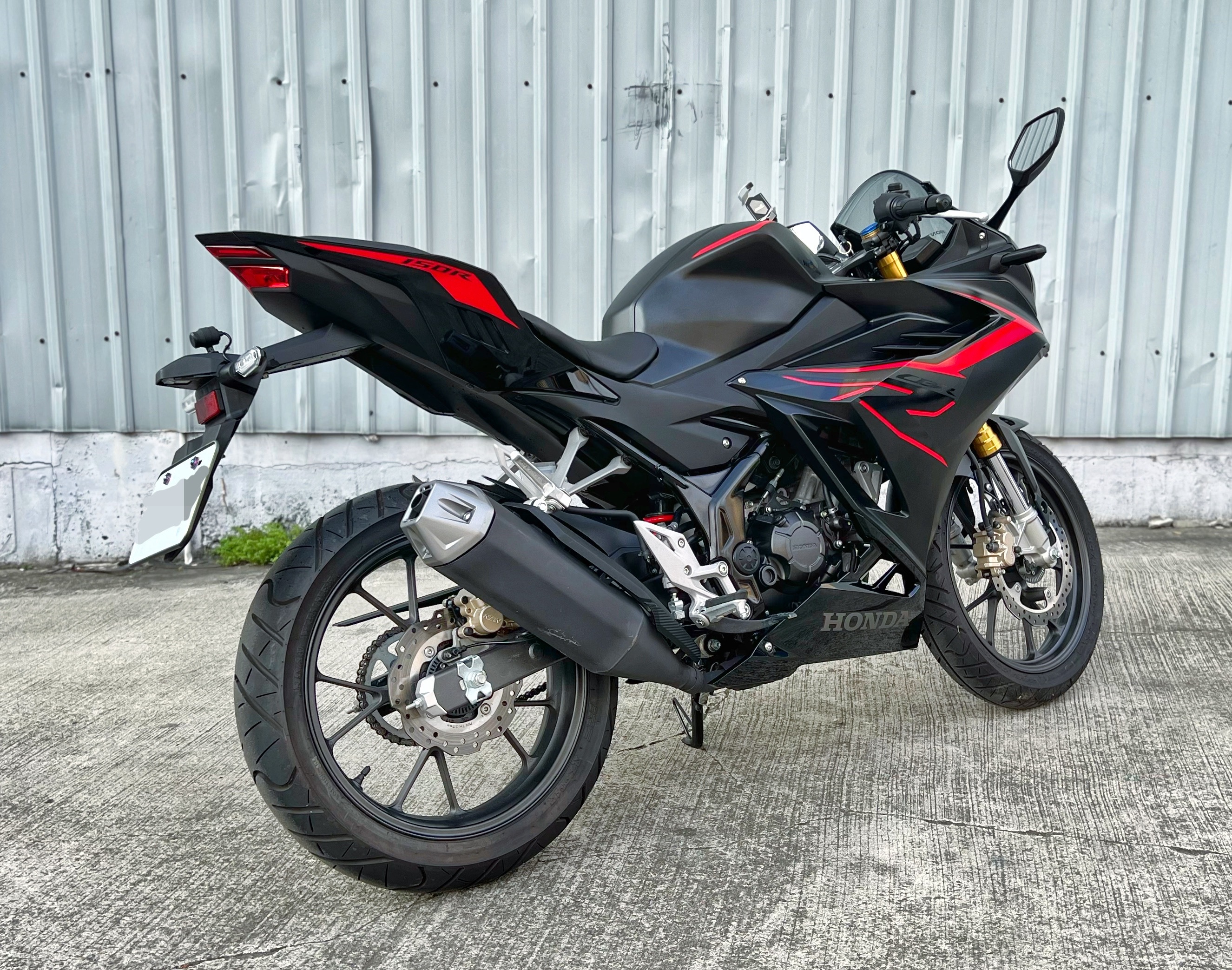 HONDA CBR150R - 中古/二手車出售中 2021年 CBR150R ABS 一手 黑色系 無摔 無事故 僅跑559公里 阿宏大型重機買賣 | 阿宏大型重機買賣