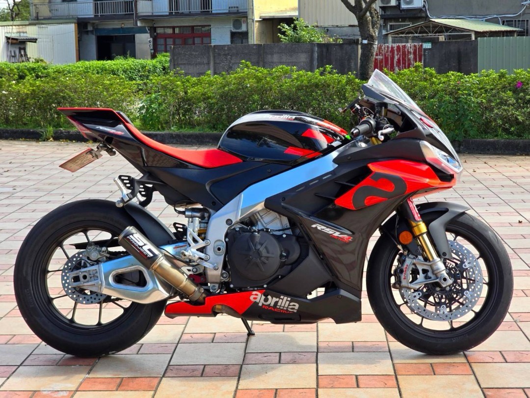 【個人自售】APRILIA RSV4 1100 FACTORY - 「Webike-摩托車市」 APRILIA RSV4 FACTORY 工廠版