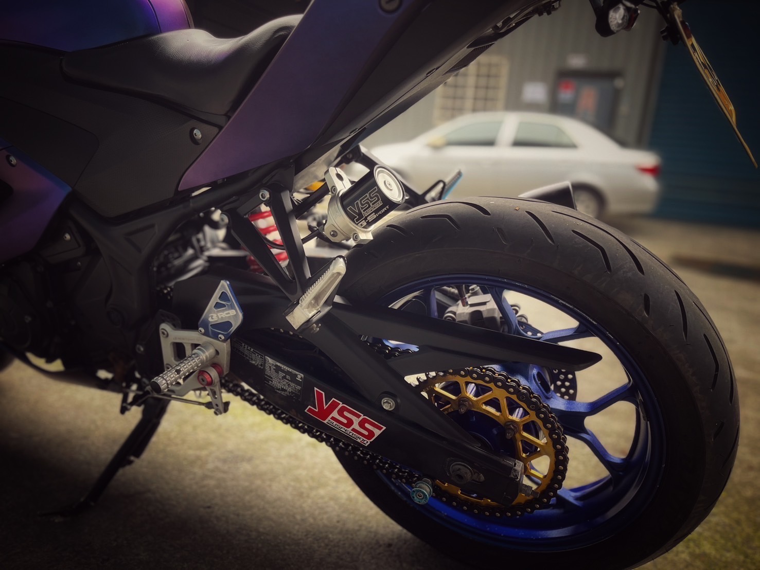 YAMAHA YZF-R3 - 中古/二手車出售中 R3 變色龍車殼 YSS後避震 Brembo卡鉗眾多改裝 小資族二手重機買賣 | 小資族二手重機買賣