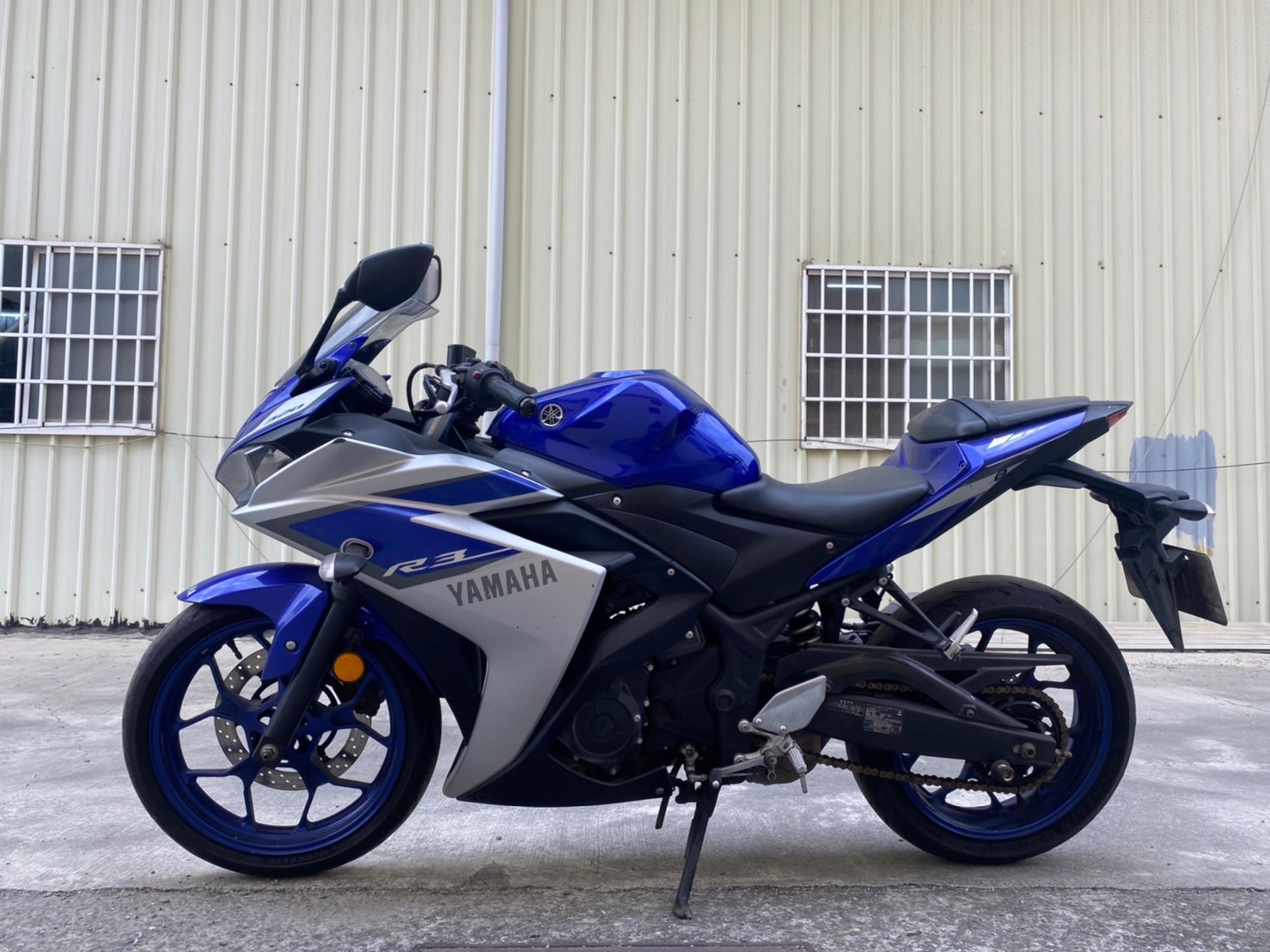 【恆欣車行】YAMAHA YZF-R3 - 「Webike-摩托車市」 二手檔車中古車配合全額.超額.學生貸款強力過件白牌黃牌紅牌仿賽街車大型重機滿18即可辦理