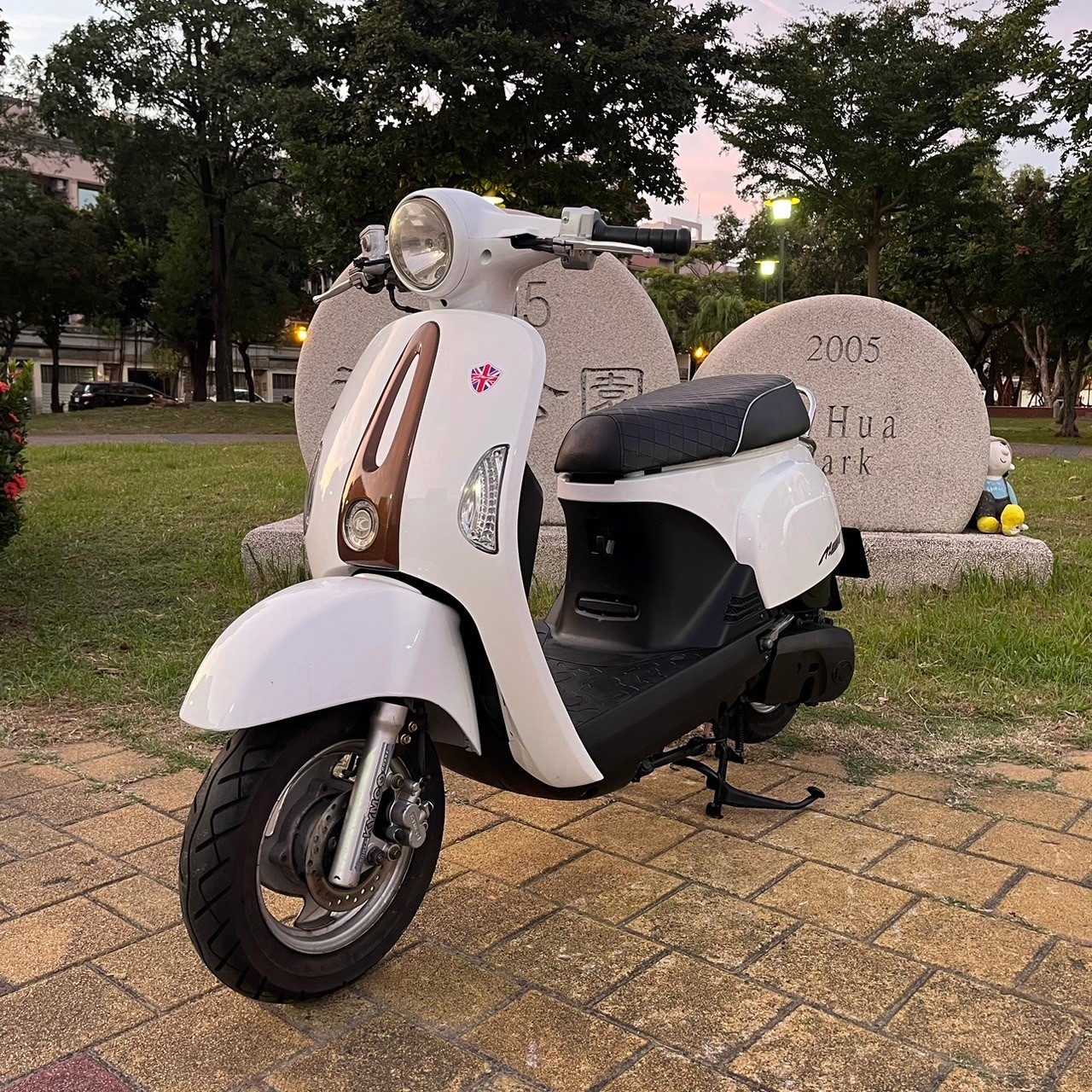 【貳輪嶼中古機車專賣-台南店】光陽 MANY 110 - 「Webike-摩托車市」 2011 光陽 MANY 110 #810