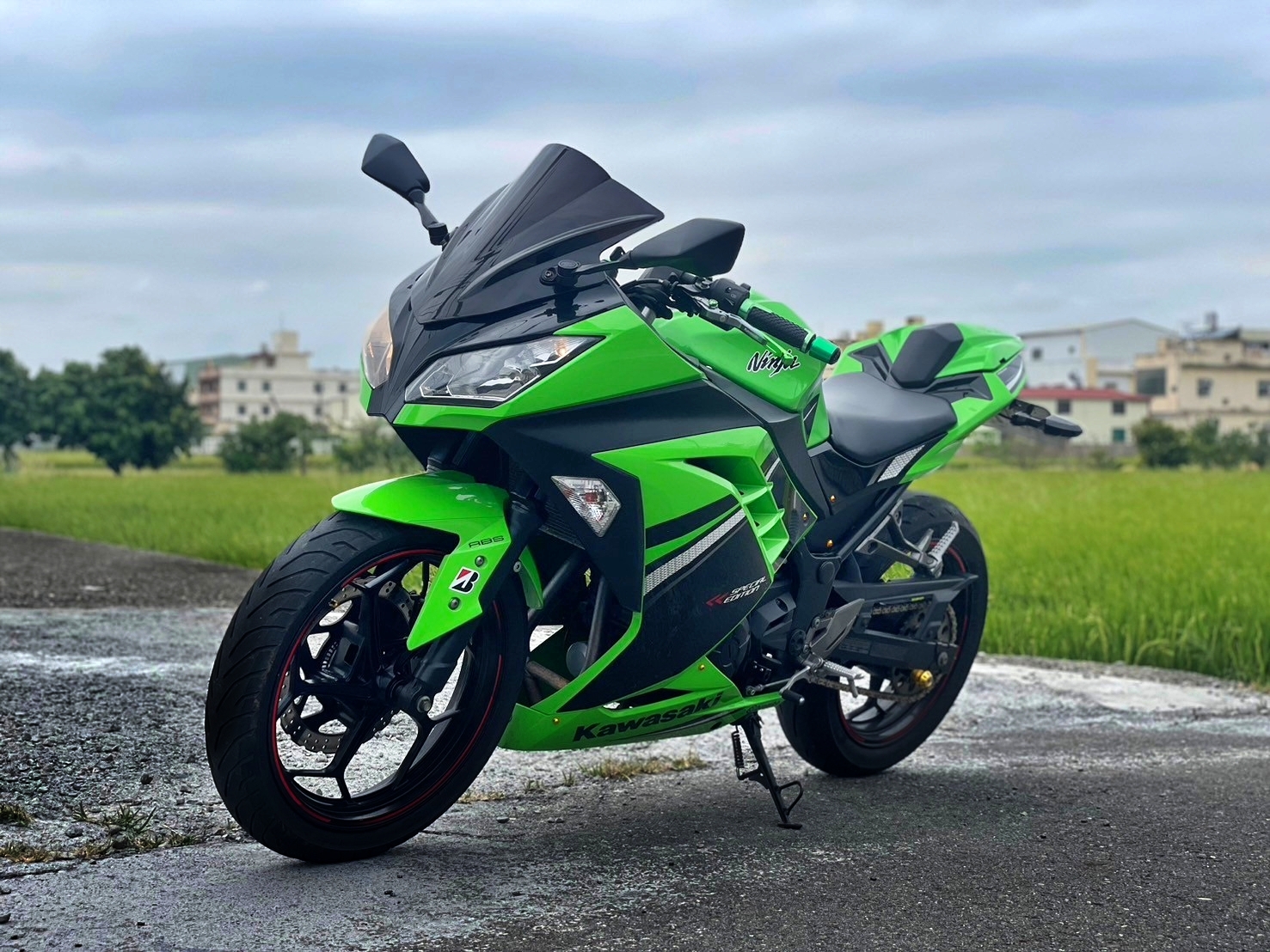 【武士重機-阿良】KAWASAKI NINJA300 - 「Webike-摩托車市」 入門川崎忍者300 全車原廠殼非常漂亮