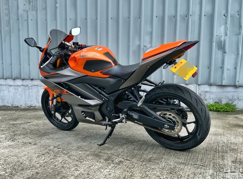 YAMAHA YZF-R3 - 中古/二手車出售中 2022年 R3 一手車 無摔 無事故 W!ZH腳踏後移 短牌架 阿宏大型重機買賣 | 阿宏大型重機買賣