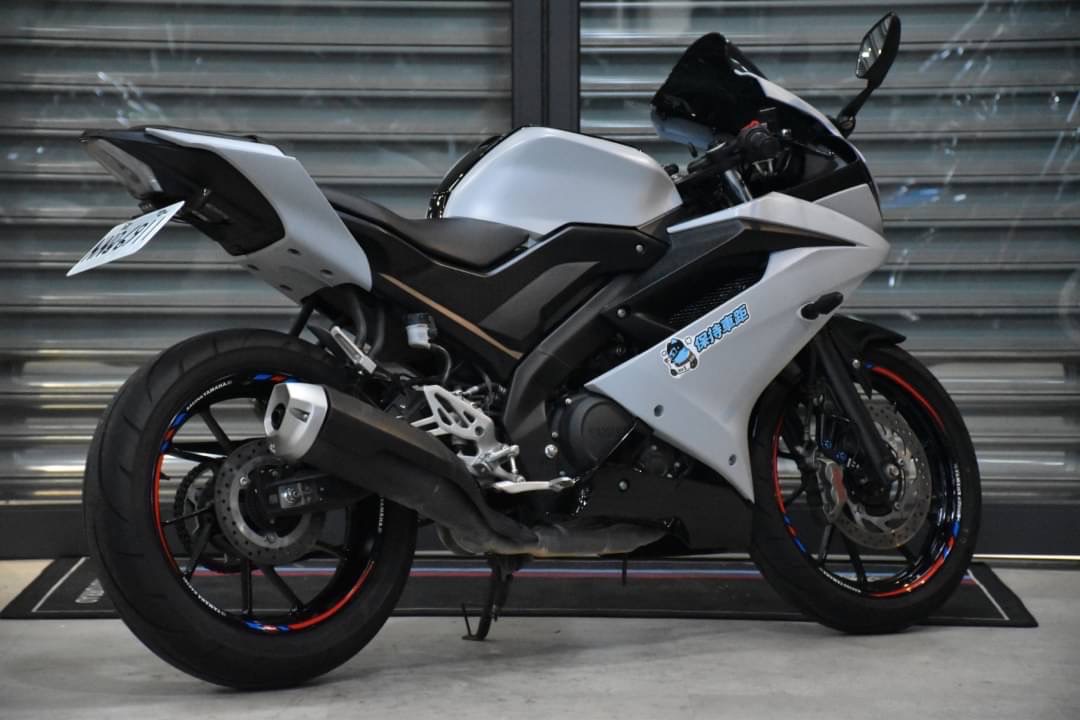 YAMAHA YZF-R15 - 中古/二手車出售中 白色系 原廠保固 小資族二手重機買賣 | 小資族二手重機買賣