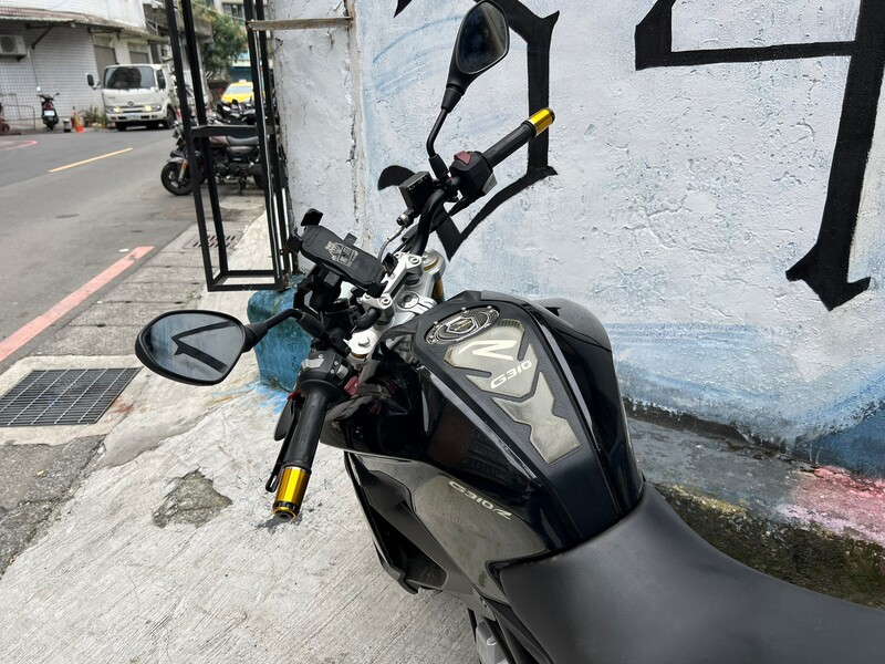 BMW G 310 R - 中古/二手車出售中 BMW G310R 協助分期、託運、換車補貼、代償結清 Line ID:@q0984380388 | 小菜輕重機