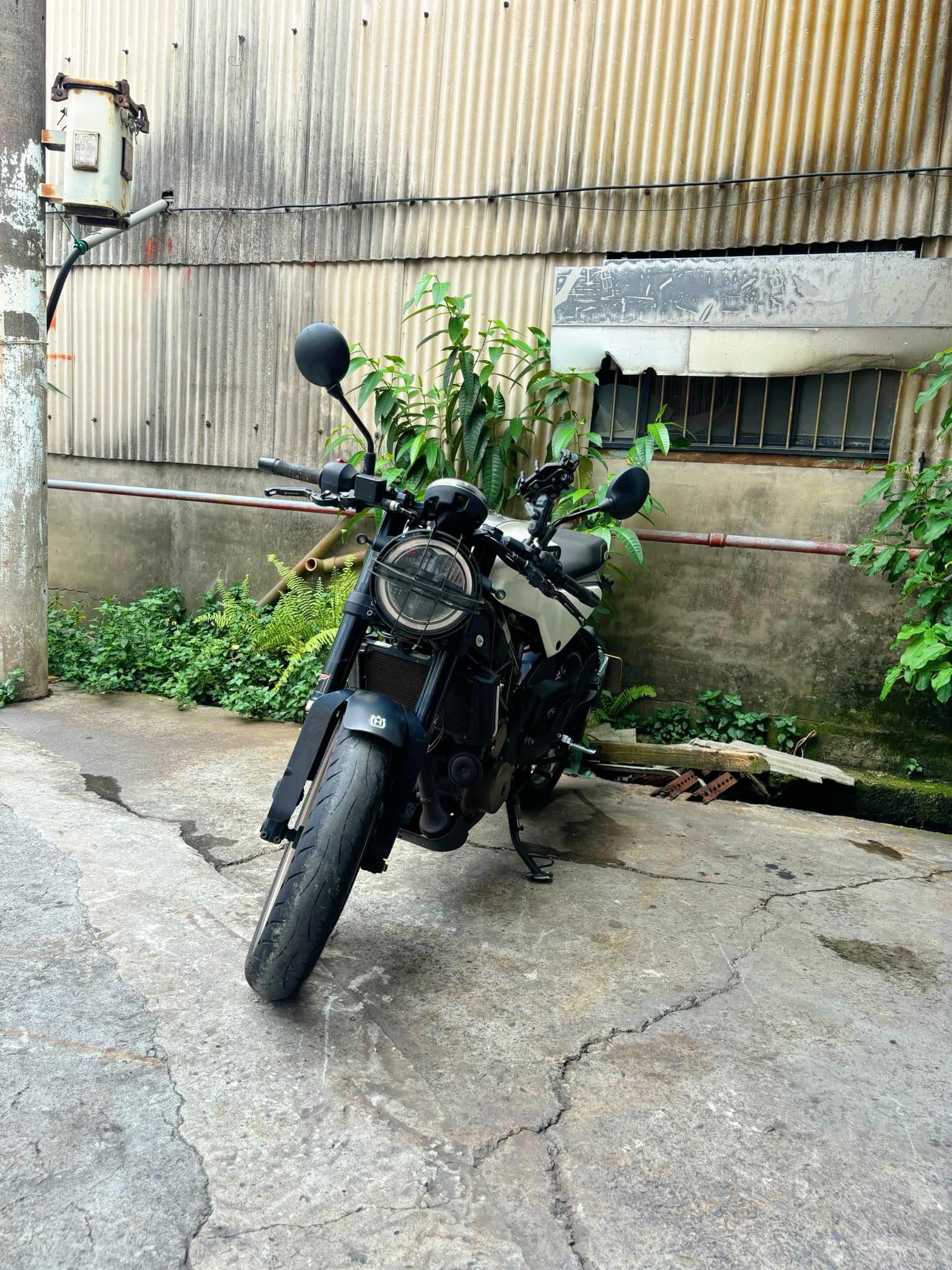 HUSQVARNA VITPILEN 401 - 中古/二手車出售中 HUSQVARNA VITPILEN 白箭401 | 個人自售