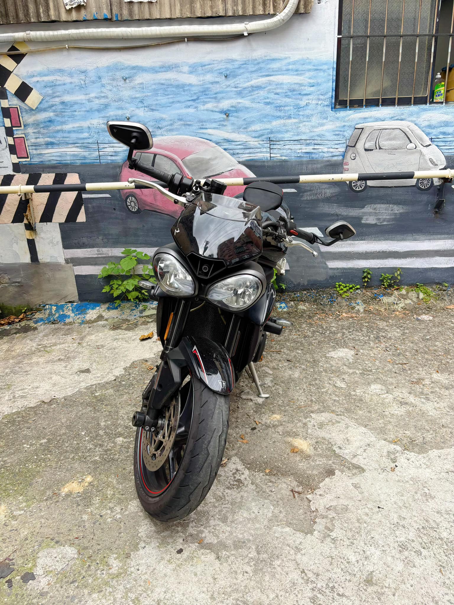 TRIUMPH  STREET TRIPLE 765R - 中古/二手車出售中 TRIUMPH STREET TRIPLE 765R | 個人自售