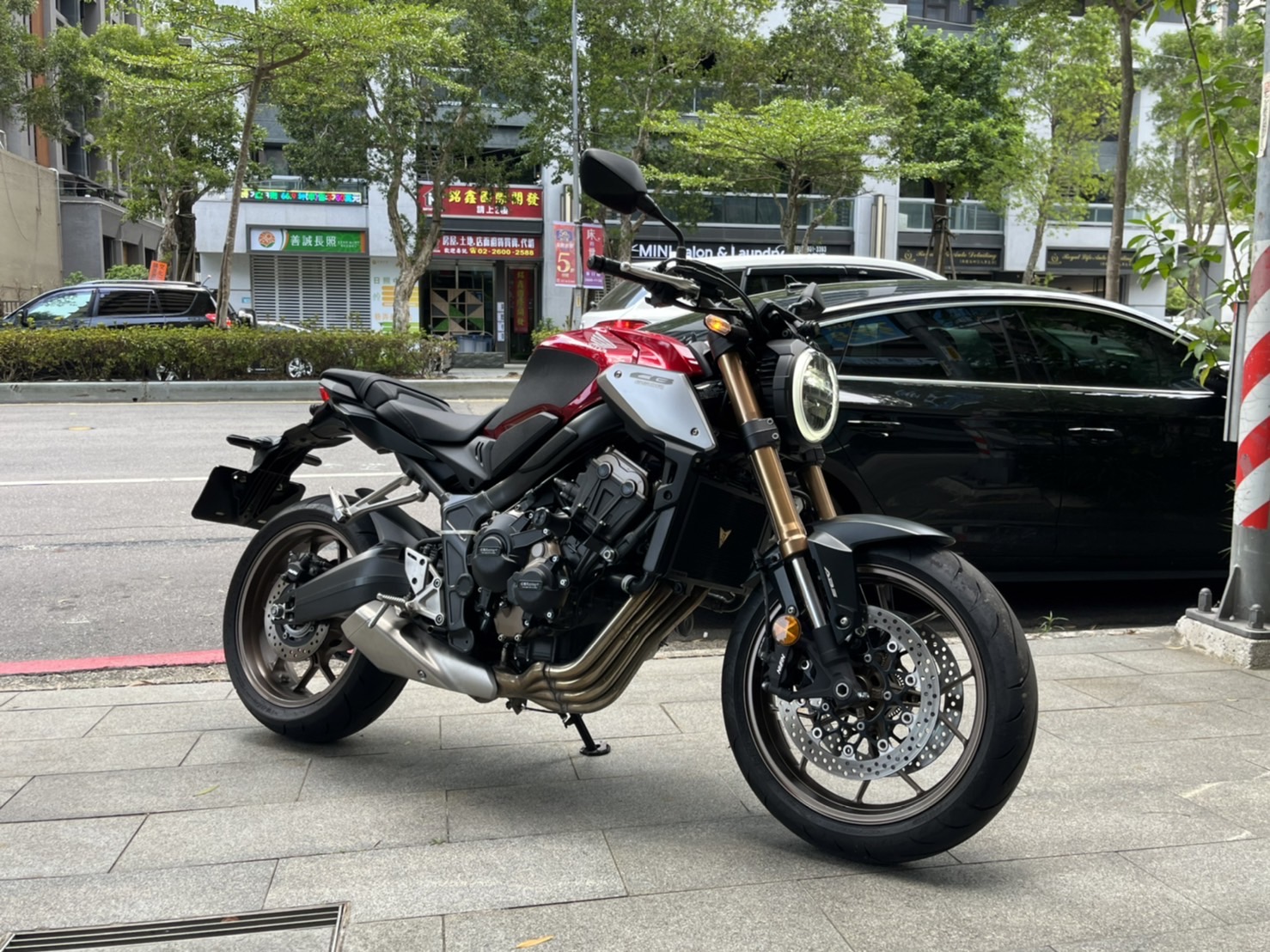 【小資族二手重機買賣】HONDA CB650R - 「Webike-摩托車市」 Honda CB650R 排氣閥門 基本改裝 小資族二手重機買賣