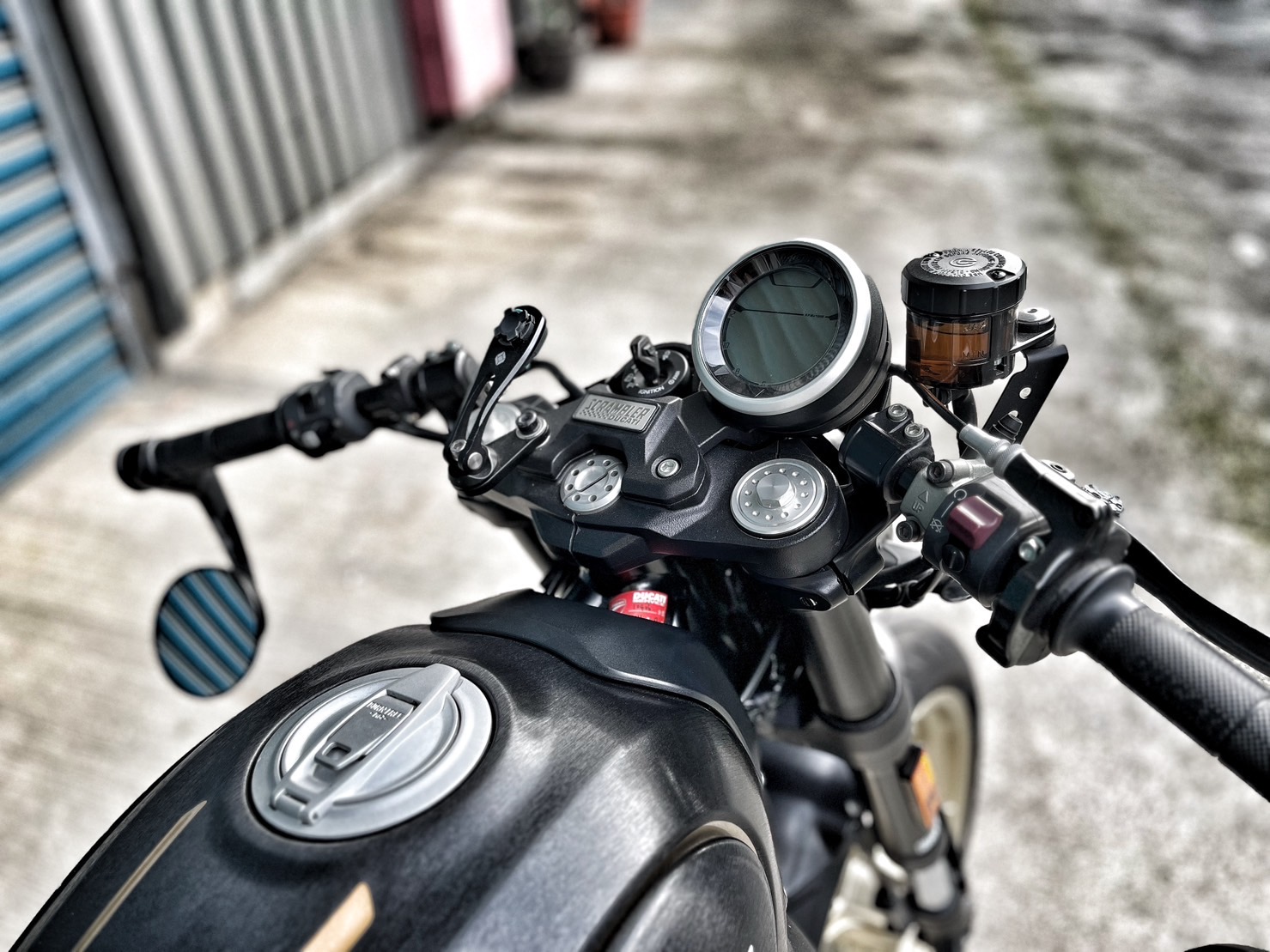 DUCATI SCRAMBLER CAFE RACER - 中古/二手車出售中 全段SC排氣管 Ohlins後避震 髮絲紋貼膜 小資族二手重機買賣 | 小資族二手重機買賣