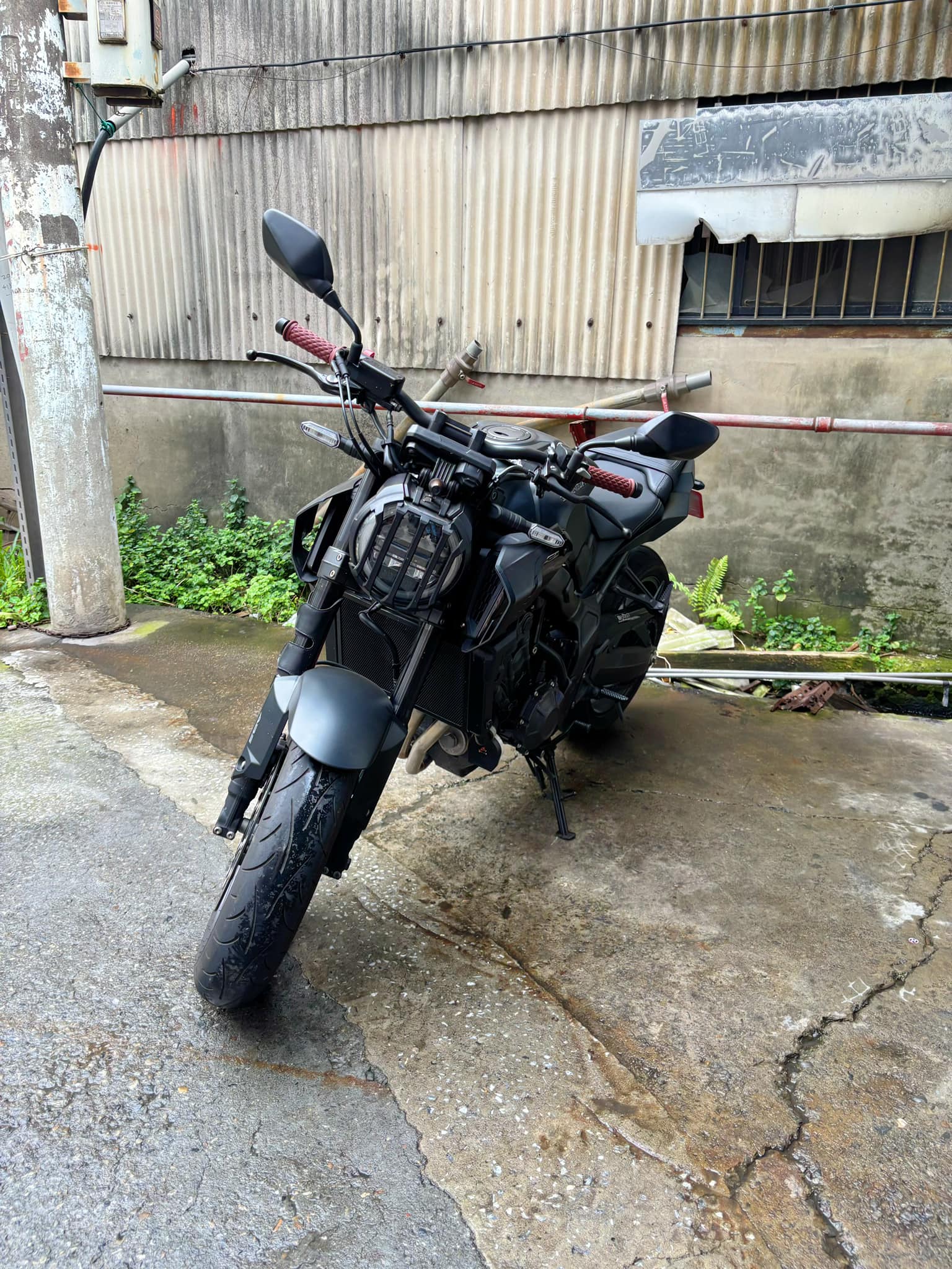 HONDA CB650R - 中古/二手車出售中 HONDA CB650R 台本車 黑化版 | 個人自售