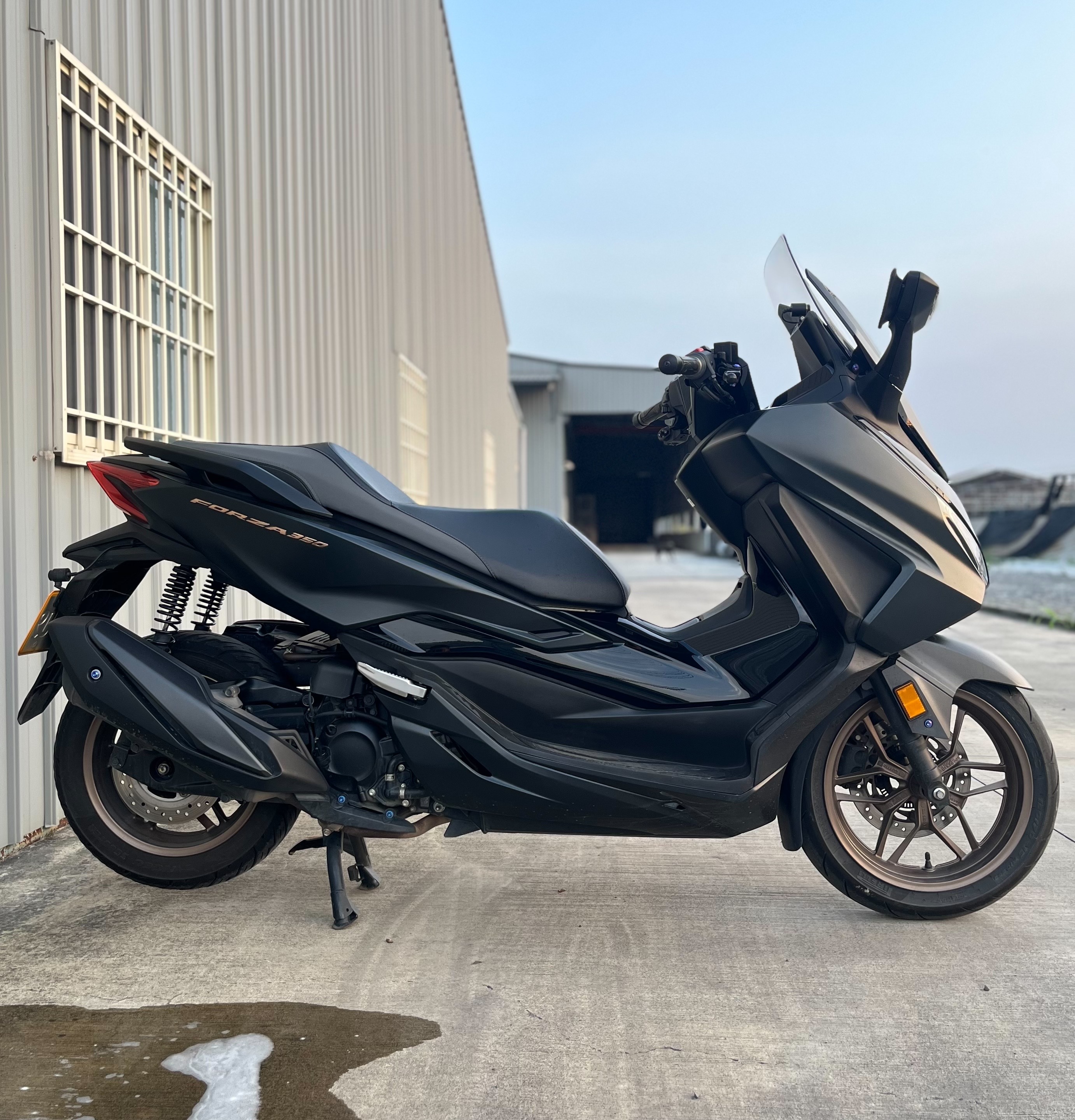 HONDA FORZA 300 - 中古/二手車出售中 FORZA 350 | YSP 建興車業