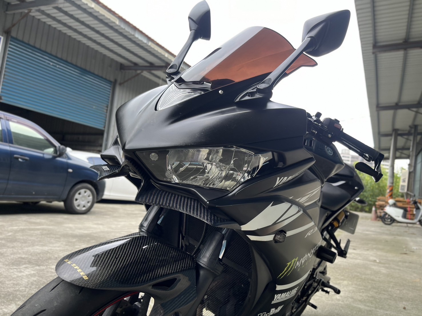 YAMAHA YZF-R3 - 中古/二手車出售中 Ohlins後避震 卡夢土除 GBR護蓋 精品改裝 小資族二手重機買賣 | 小資族二手重機買賣