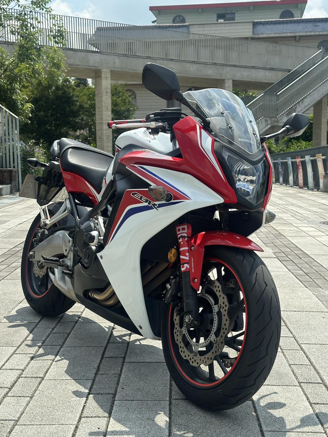 【勁速重車】HONDA CBR650F - 「Webike-摩托車市」 台本 2015 僅跑2萬 可簽定合約