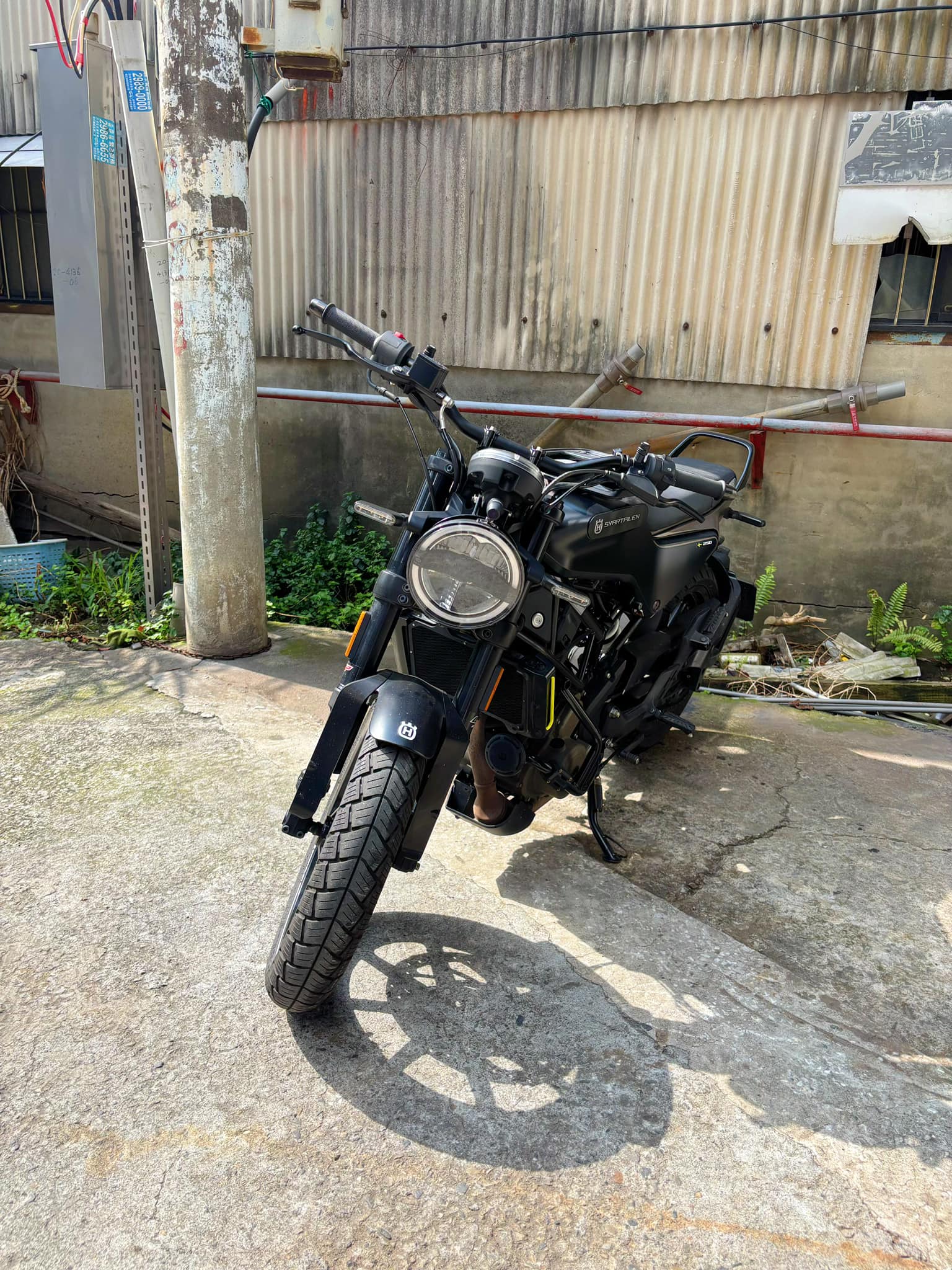 HUSQVARNA SVARTPILEN 250 - 中古/二手車出售中 HUSQVARNA SVARTPILEN 黑箭250 | 個人自售