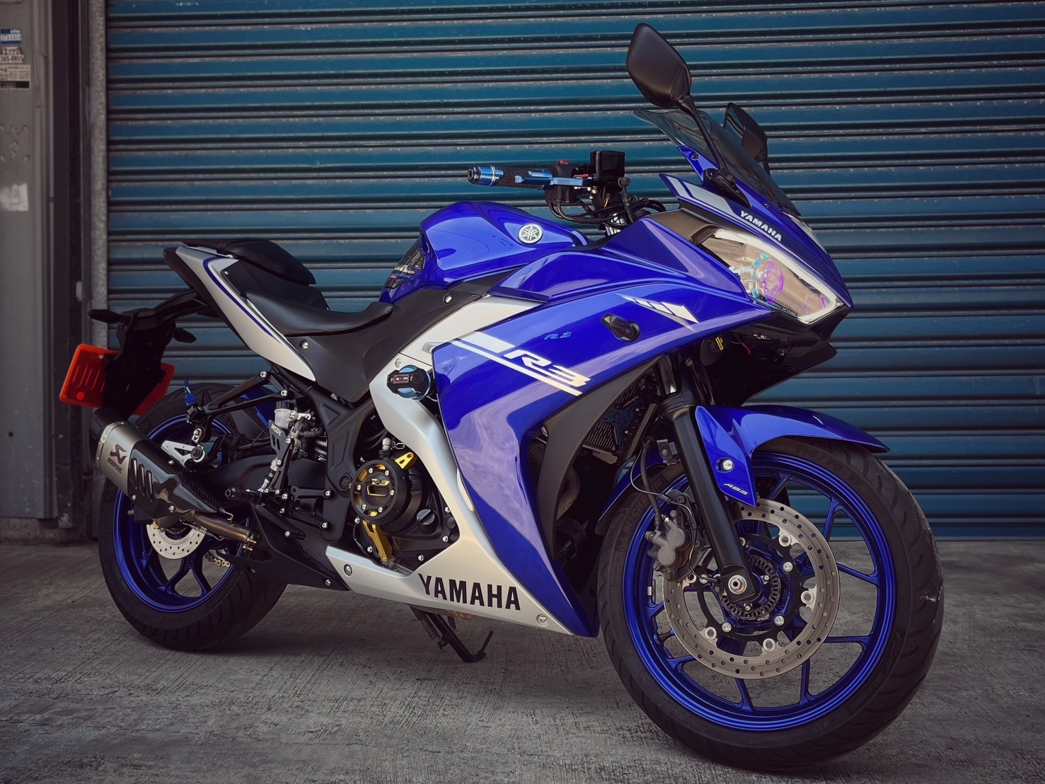 【小資族二手重機買賣】YAMAHA YZF-R3 - 「Webike-摩托車市」 R3 改裝排氣管 魚眼大燈 全車精品 小資族二手重機買賣