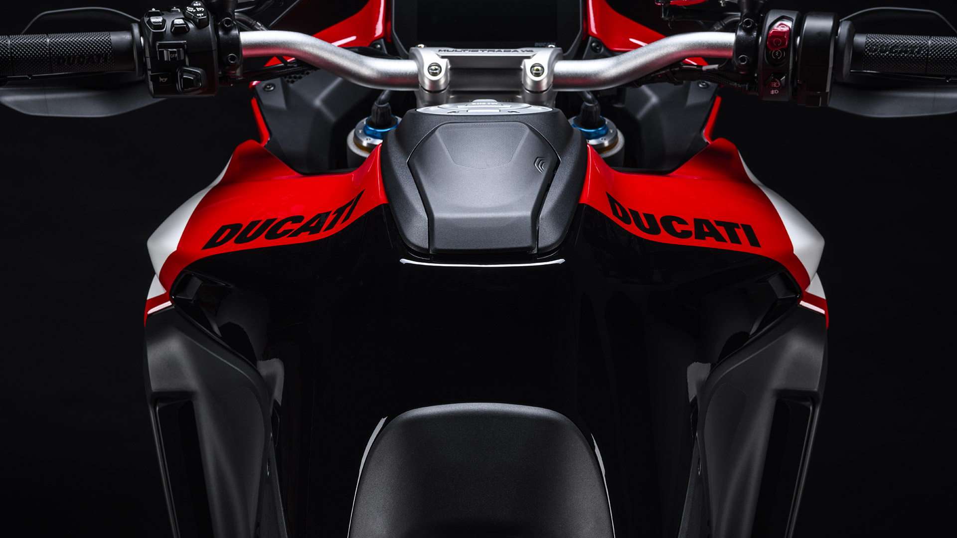 Ducati multistrada v4 pikes peak新車出售中 『敏傑康妮』Ducati Multistrada V4 PP 最強電控最貼心的儀表操作 最舒適的騎乘坐姿 | 敏傑車業資深銷售專員 康妮 Connie