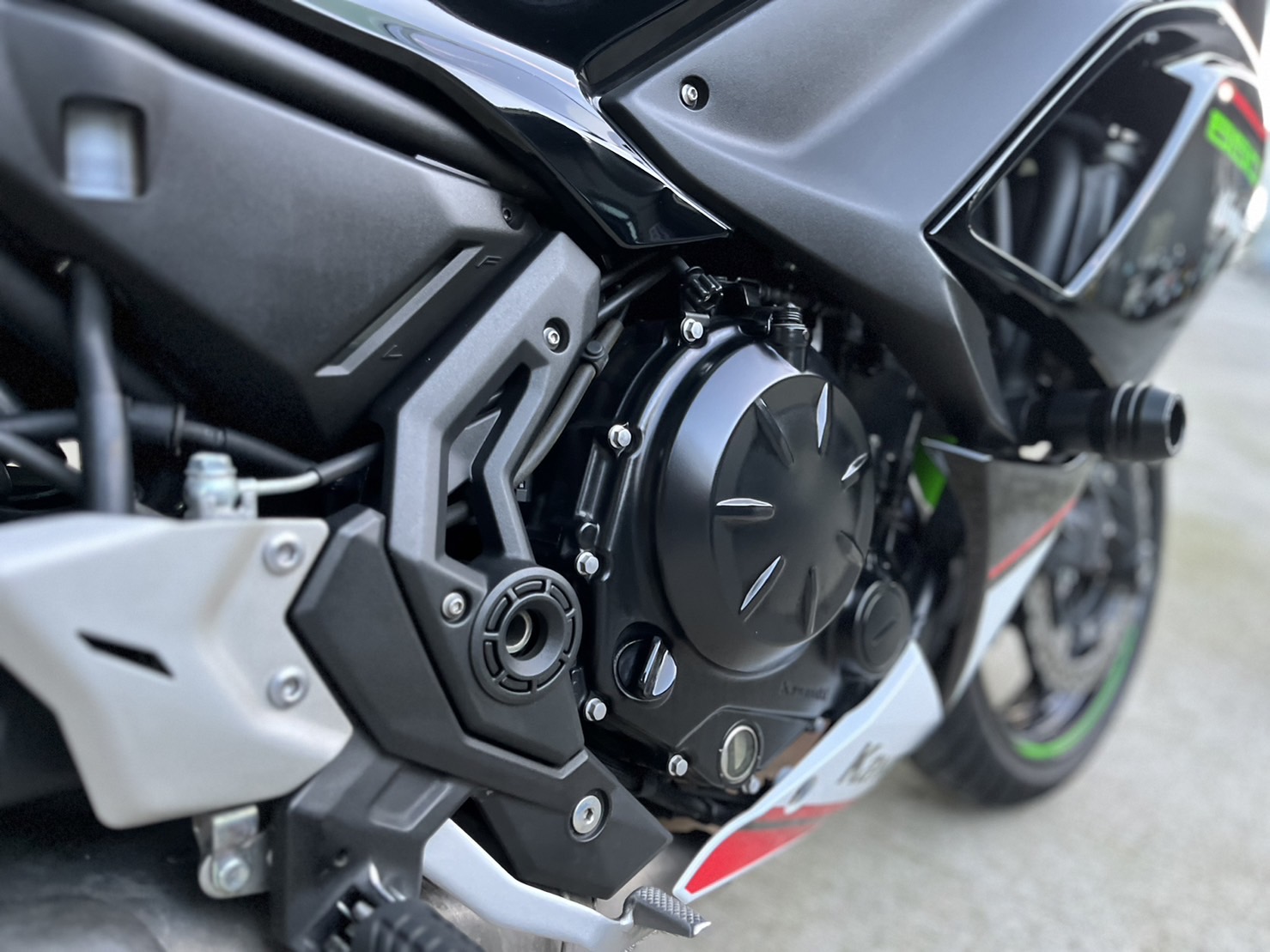 KAWASAKI NINJA650 - 中古/二手車出售中 原廠保固 里程保證 小資族二手重機買賣 | 小資族二手重機買賣