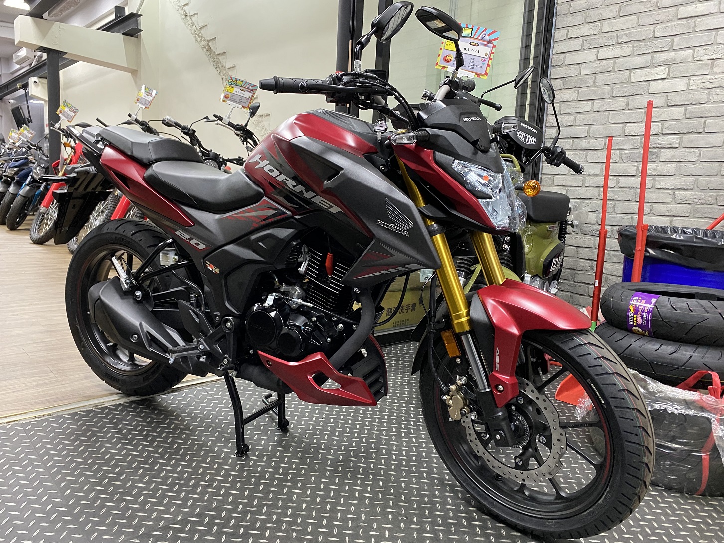 HONDA HORNET 2.0新車出售中 【新竹長龍車業】HONDA 本田 HORNET 2.0 | 新竹長龍車業行