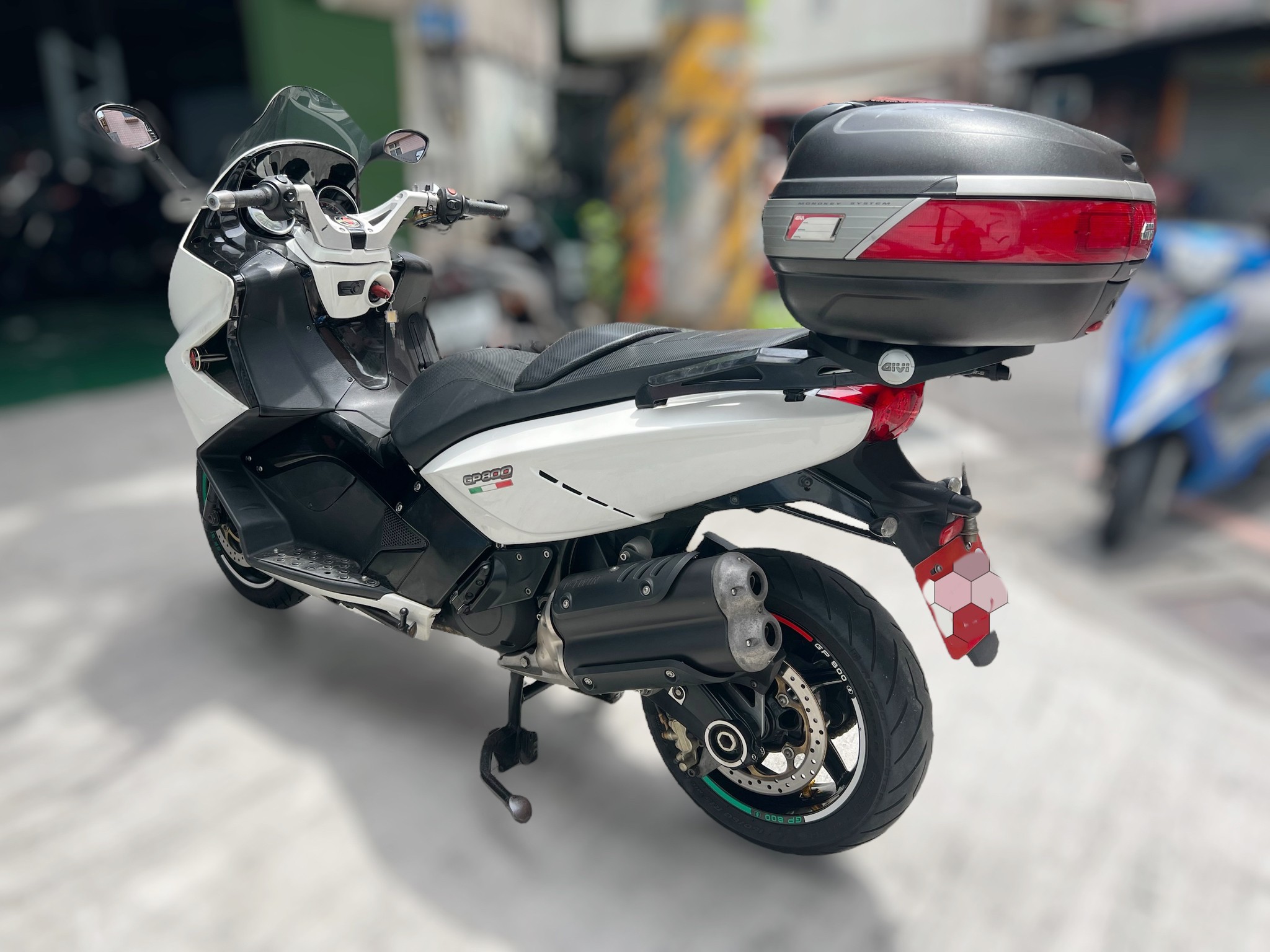 GILERA GP 800 - 中古/二手車出售中 GILERA GP800 協助分期、託運、換車補貼、代償結清 Line ID:@q0984380388 | 小菜輕重機