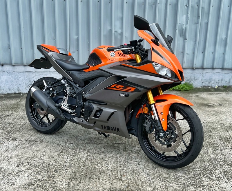 YAMAHA YZF-R3 - 中古/二手車出售中 2022年 R3 一手車 無摔 無事故 W!ZH腳踏後移 短牌架 阿宏大型重機買賣 | 阿宏大型重機買賣