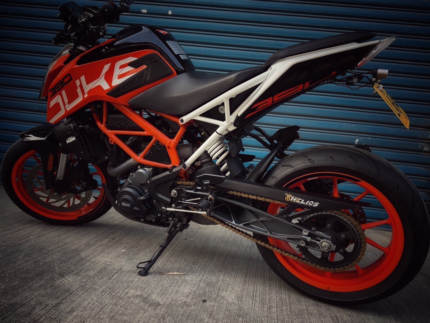 KTM 390DUKE - 中古/二手車出售中 Duke390 碳蠍管 行車記錄器 腳踏後移 小資族二手重機買賣 | 小資族二手重機買賣