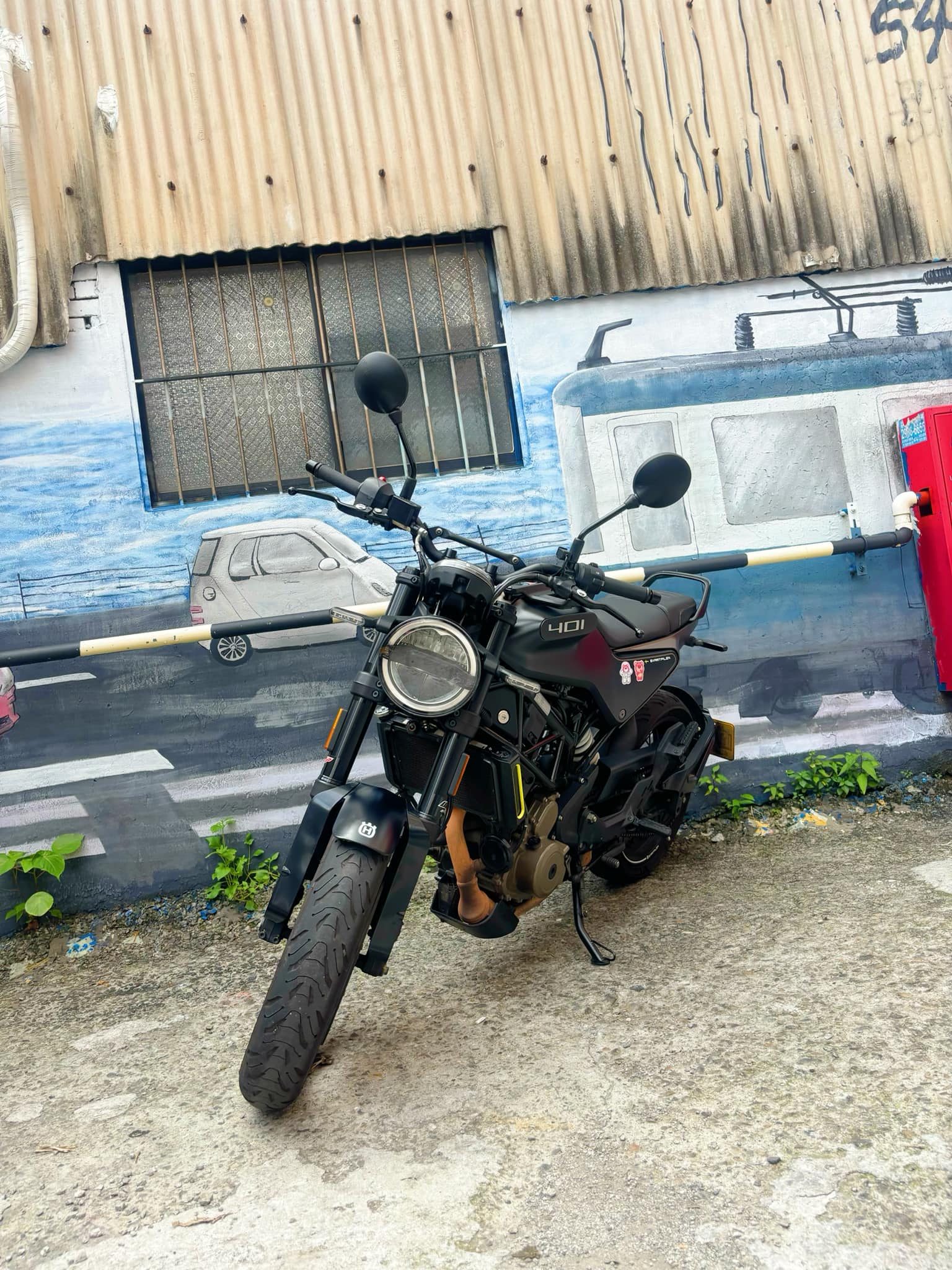 HUSQVARNA SVARTPILEN 401 - 中古/二手車出售中 HUSQVARNA SVARTPILEN 黑箭401 公司車 | 個人自售