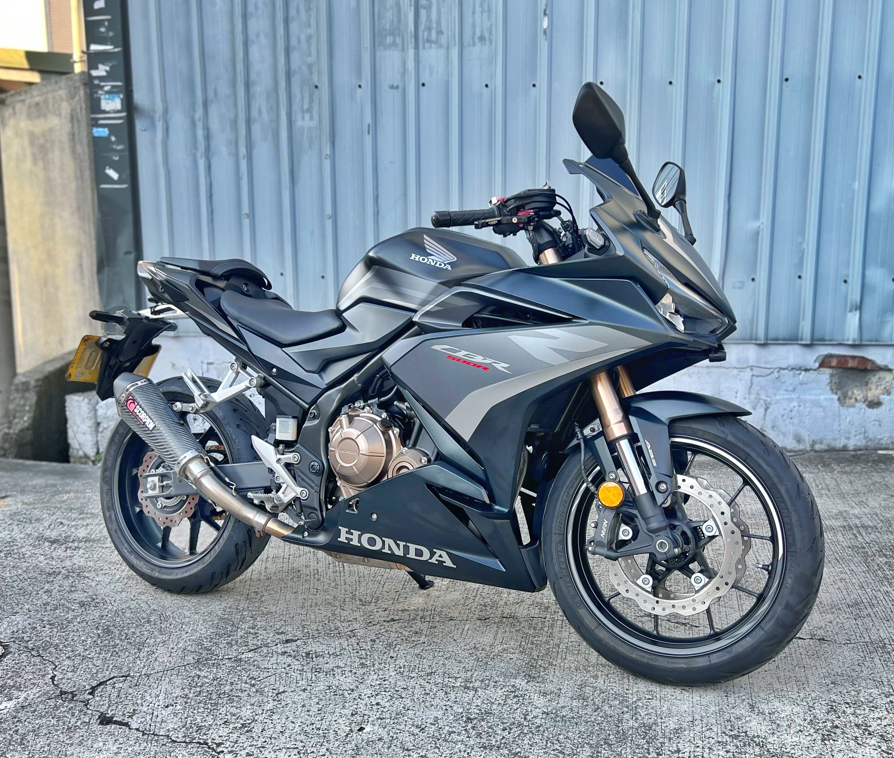 HONDA CBR500R - 中古/二手車出售中 2023年 台本車 CBR500R 原廠保固中 英國蠍 無摔 無事故 阿宏大型重機買賣 | 阿宏大型重機買賣