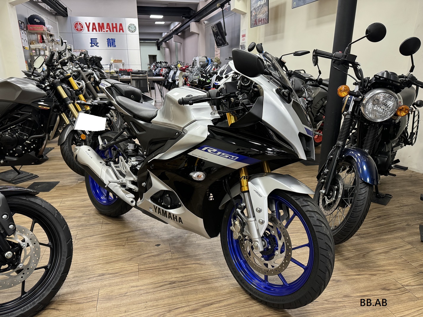 YAMAHA R15M - 中古/二手車出售中 【新竹長龍車業】YAMAHA 山葉 R15M 公司車 | 新竹長龍車業行