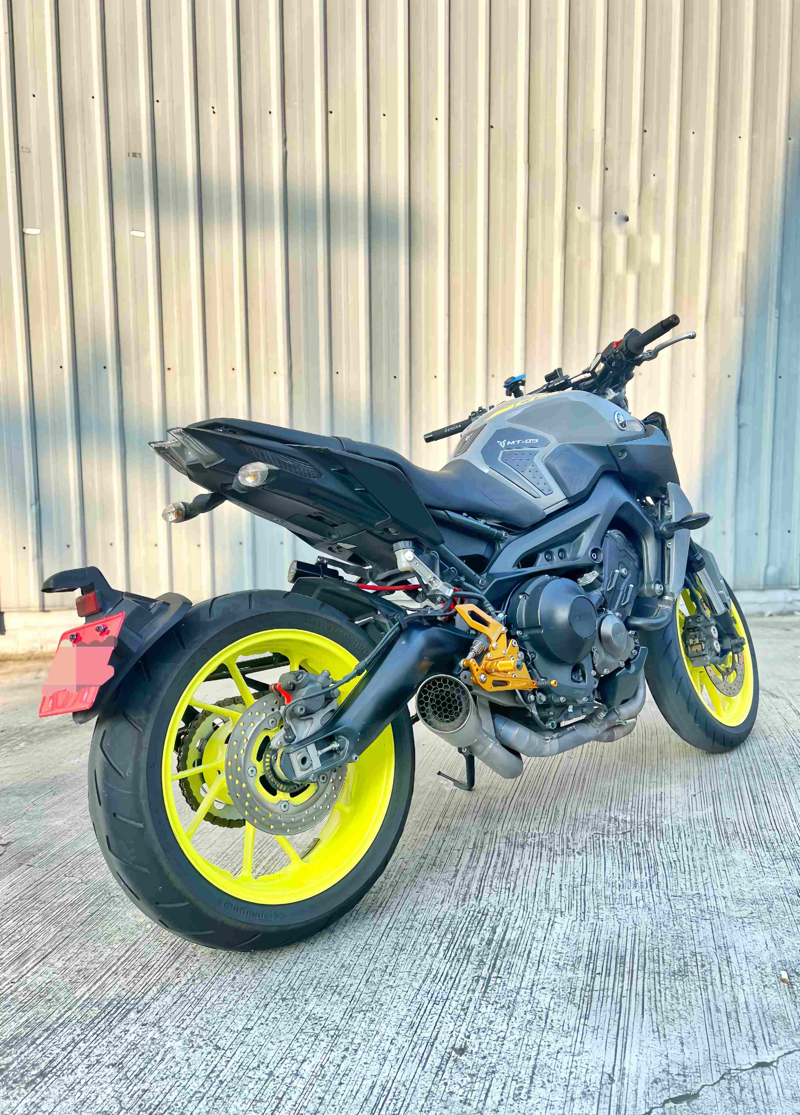 YAMAHA MT-09 - 中古/二手車出售中 2017年 MT-09 SPARK 全段排氣管、K-Tech 掛瓶後避震 超多改裝 就賣這個價 | 阿宏大型重機買賣