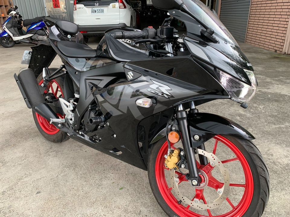 SUZUKI GSX-R150 - 中古/二手車出售中 售 2021 SUZUKI GSX-R150 里程僅一千公里 超低里程！ | 繪馬輕重型機車