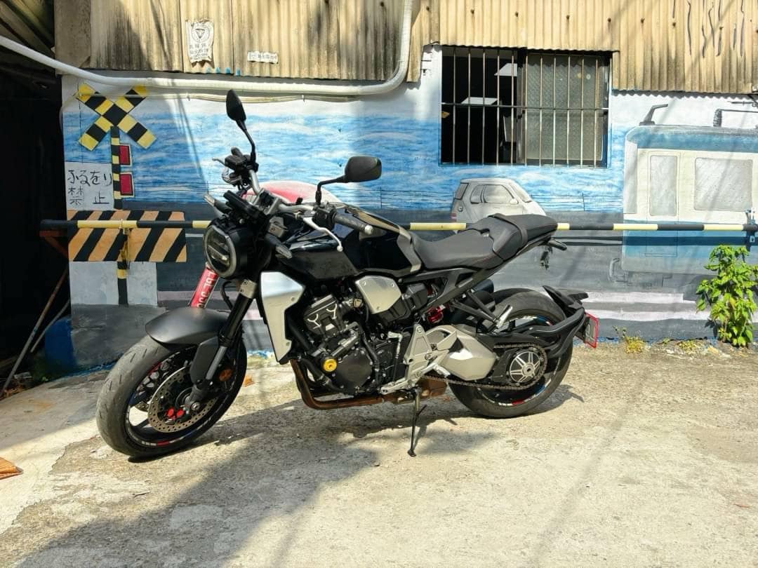 HONDA CB1000R - 中古/二手車出售中 HONDA CB1000R 台本車 | 個人自售