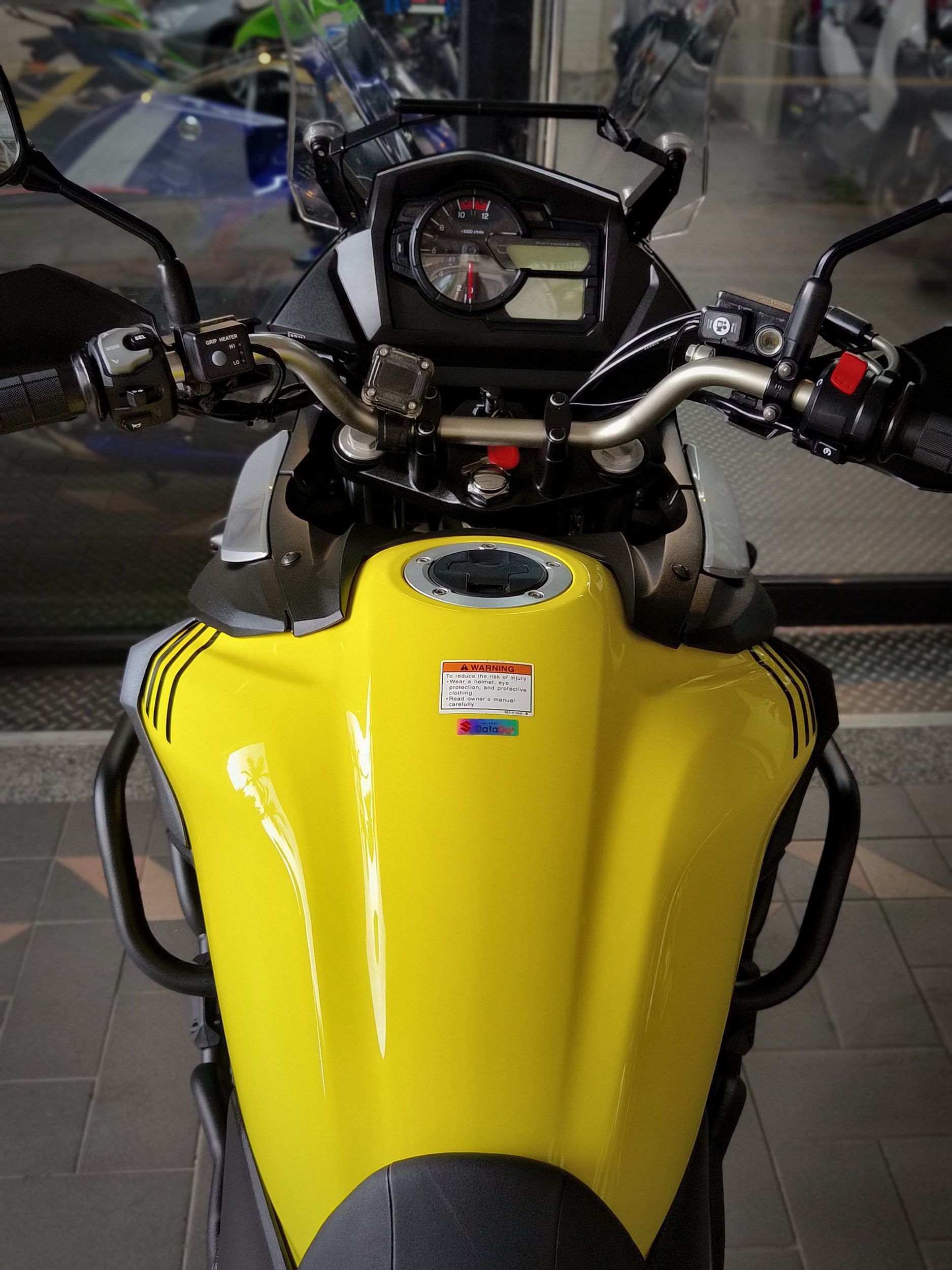 SUZUKI V-STROM 650 (DL650) - 中古/二手車出售中 V-STROM DL650XT ABS 總代理只跑11625km，原漆外觀無傷車況極優 | 成蘆進口摩托車