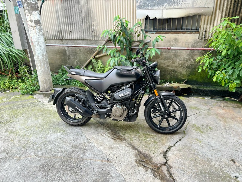 HUSQVARNA SVARTPILEN 250 - 中古/二手車出售中 HUSQVARNA SVARTPILEN 黑箭250 | 個人自售