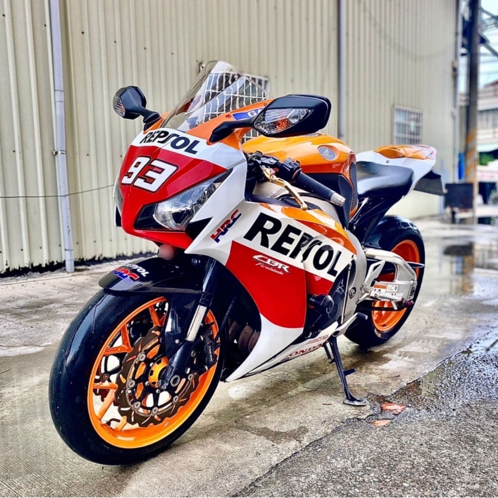 HONDA CBR1000 - 中古/二手車出售中 【2015 HONDA CBR1000RR】 | 翊帆國際重車