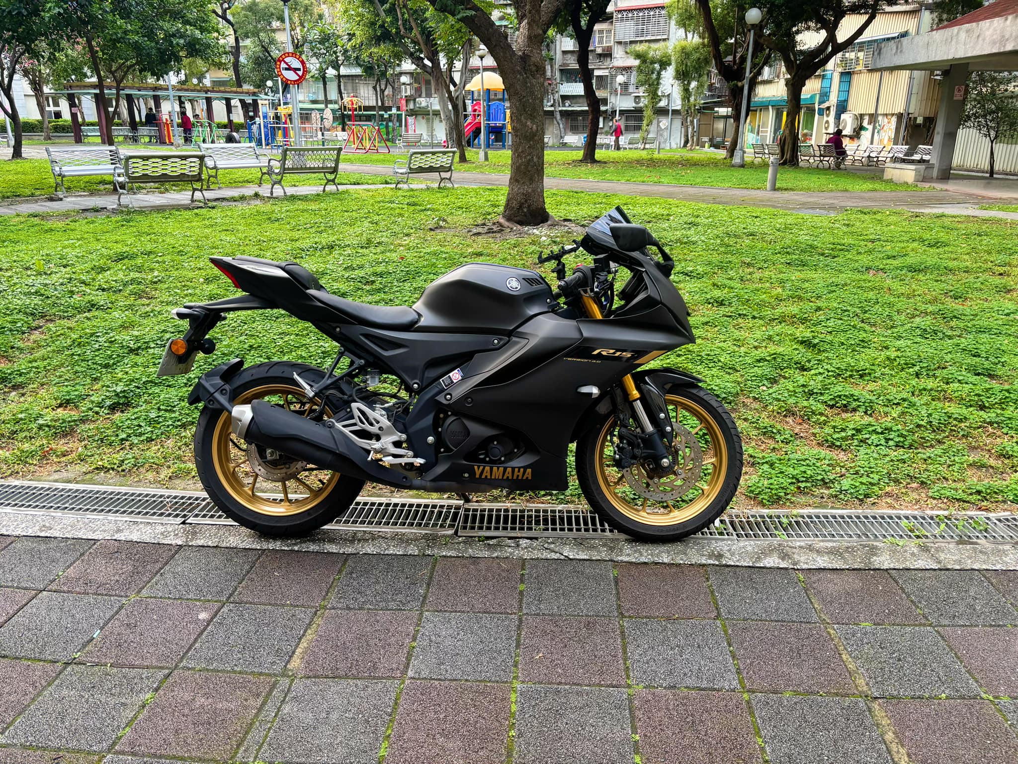 YAMAHA YZF-R15 - 中古/二手車出售中 YAMAHA R15V4 | 個人自售