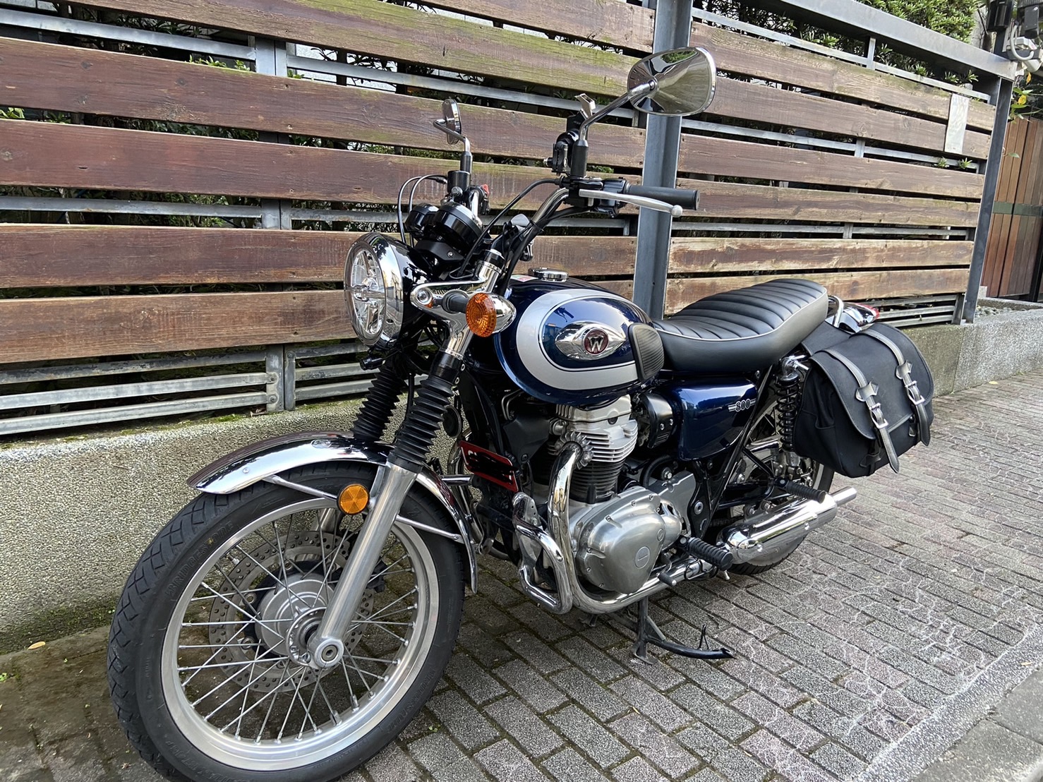 KAWASAKI W800 - 中古/二手車出售中 台崎美車託售.定期保養.車況極佳.車主年邁割愛.全額銀貸免保人 | 立帆國際重機代銷中心